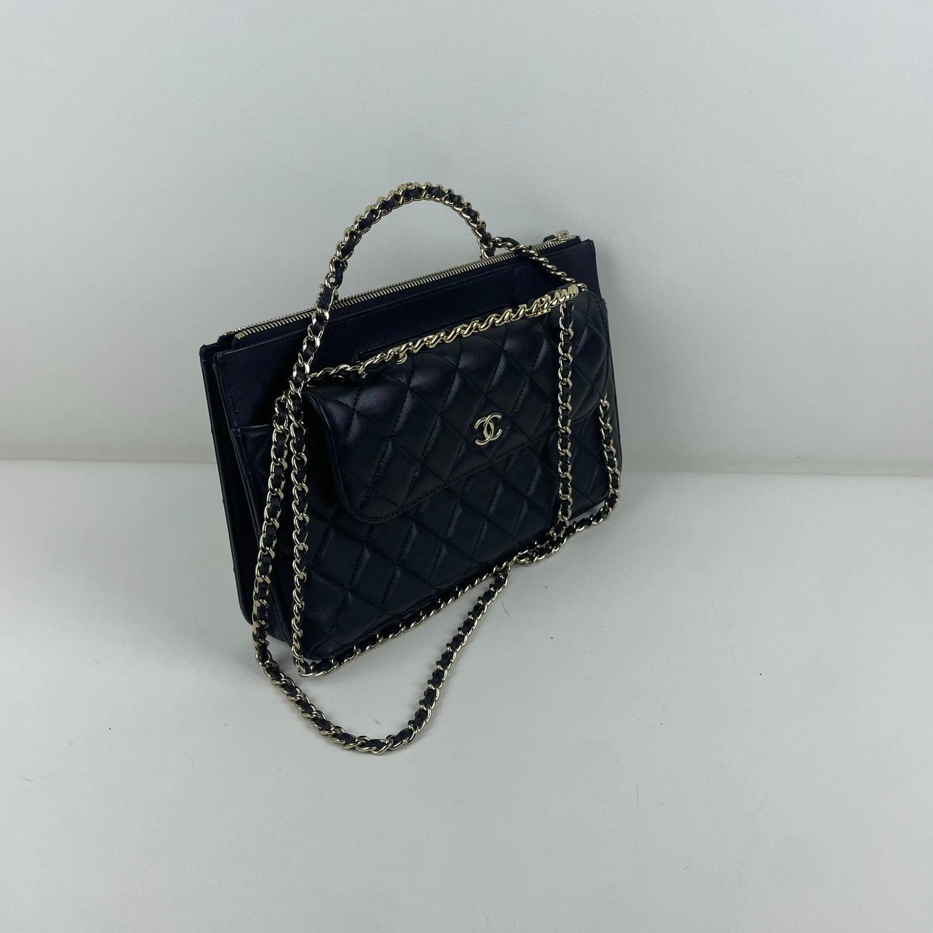 Chanel Pre-loved Bag Very good condition Size ONE SIZE - 2 Thumbnail