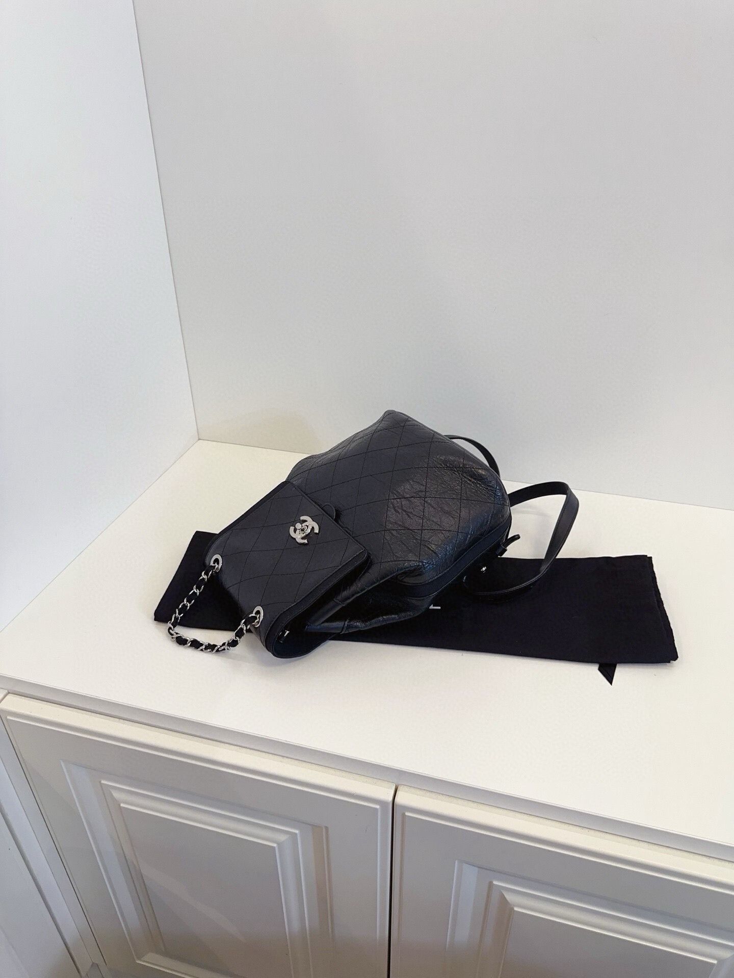 Chanel Pre-loved Bag Very good condition Size ONE SIZE - 7 Thumbnail