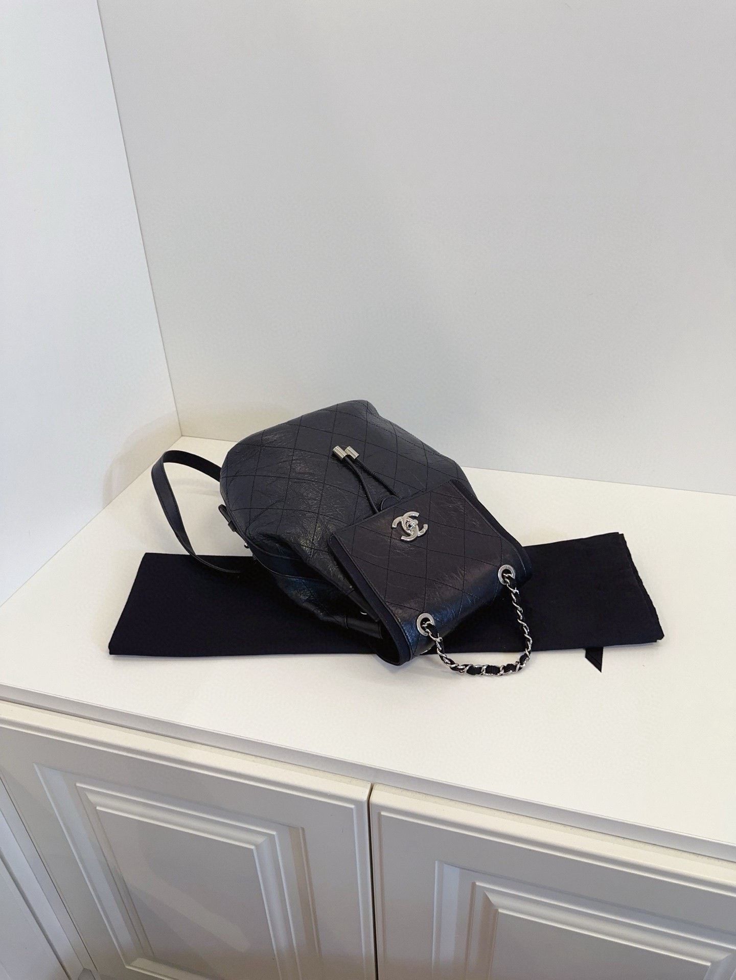 Chanel Pre-loved Bag Very good condition Size ONE SIZE - 3 Thumbnail
