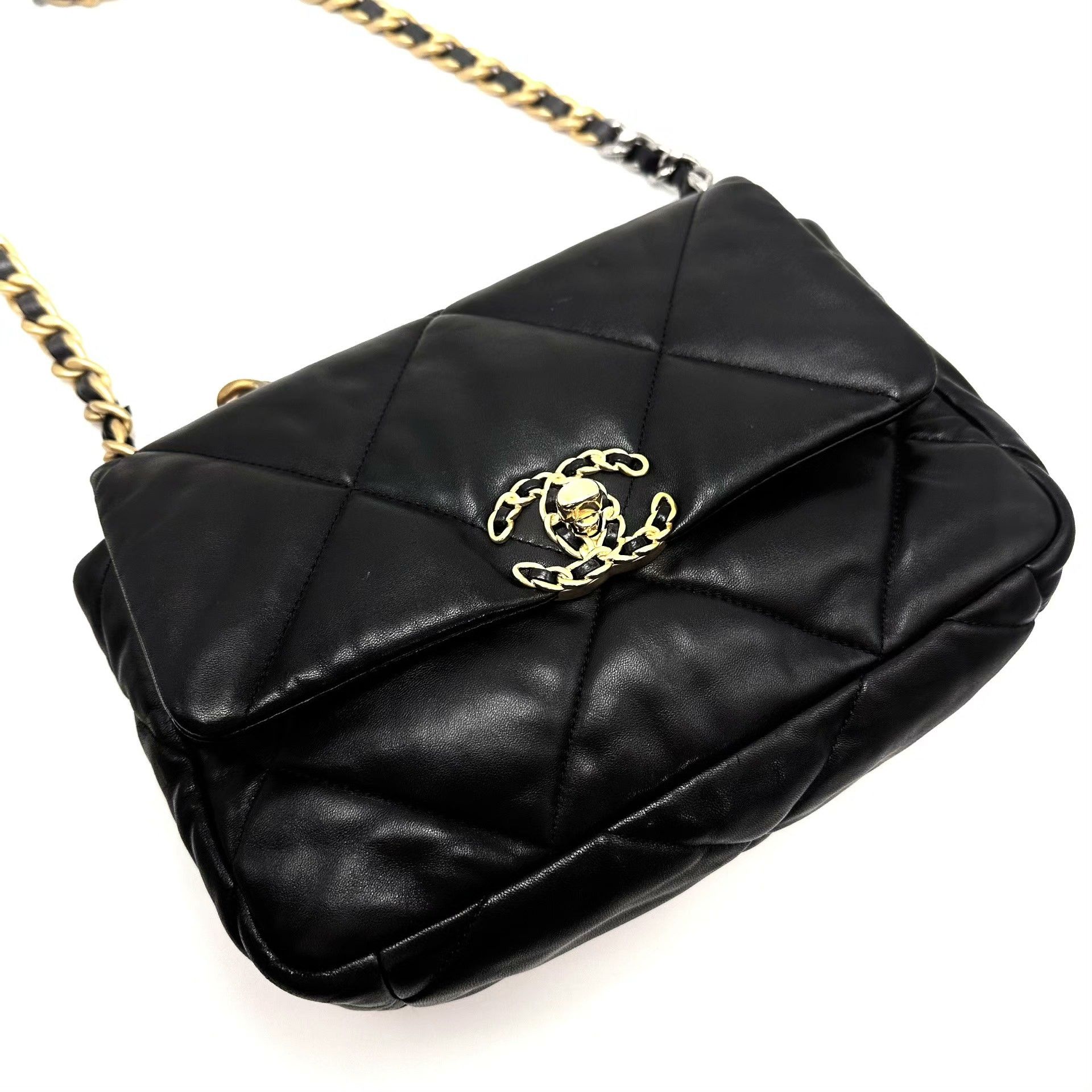 Chanel Pre-loved Bag Very good condition Size ONE SIZE - 4 Thumbnail