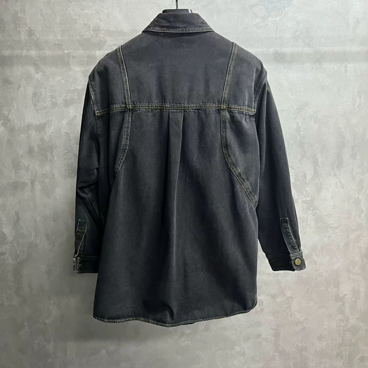 Louis Vuitton Louis Vuitton Denim Black T-Shirt M Women Size M / US 6-8 / IT 42-44 - 5 Thumbnail