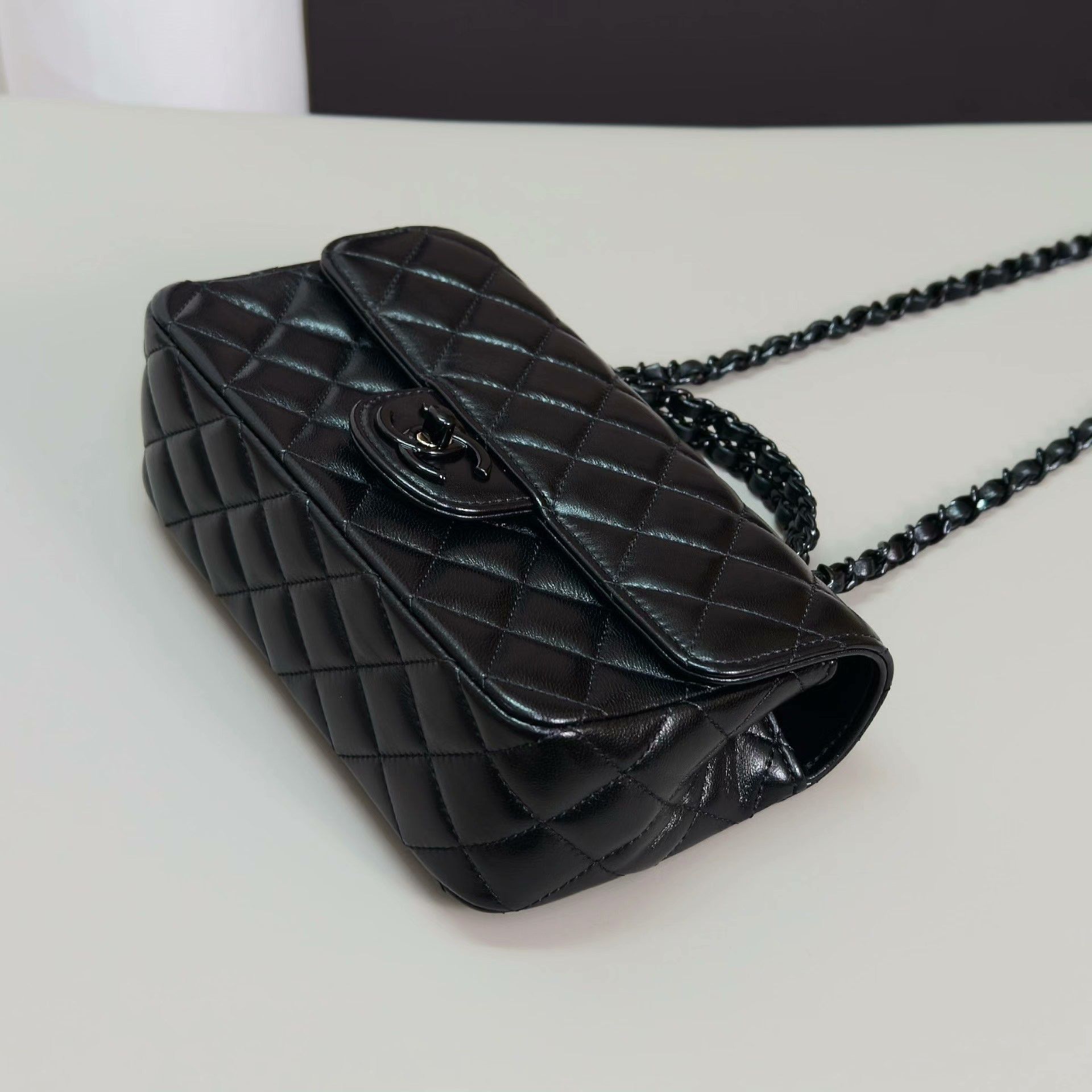 Chanel Pre-loved Bag Very good condition Size ONE SIZE - 4 Thumbnail