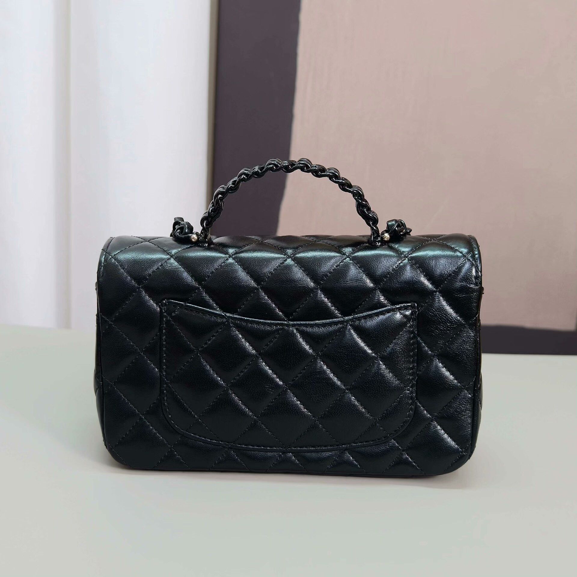Chanel Pre-loved Bag Very good condition Size ONE SIZE - 2 Thumbnail