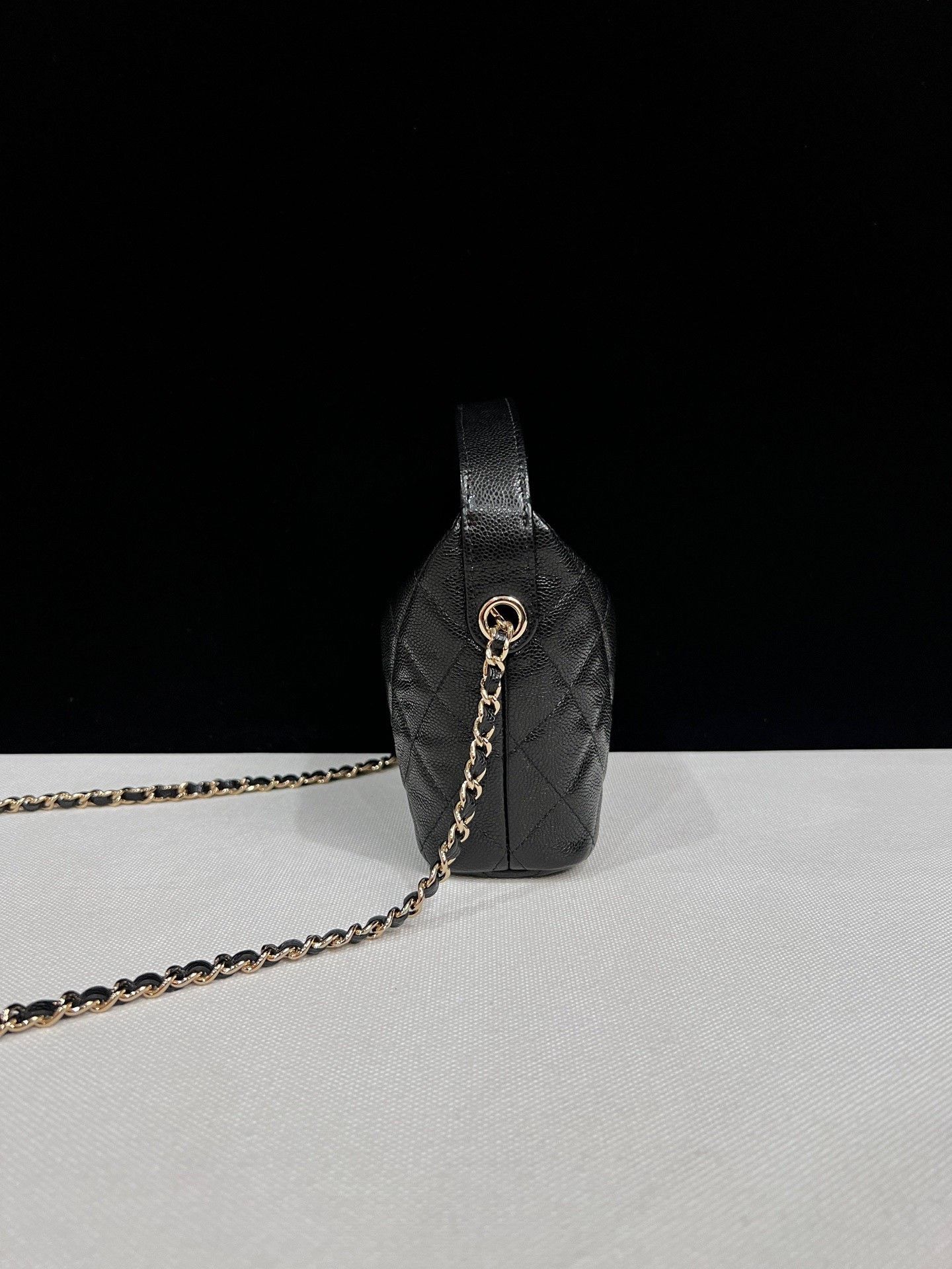 Chanel Pre-loved Bag Very good condition Size ONE SIZE - 4 Thumbnail
