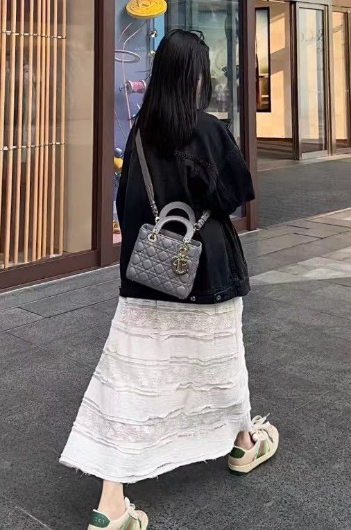 Dior Pre-loved Bag Very good condition Size ONE SIZE - 8 Thumbnail