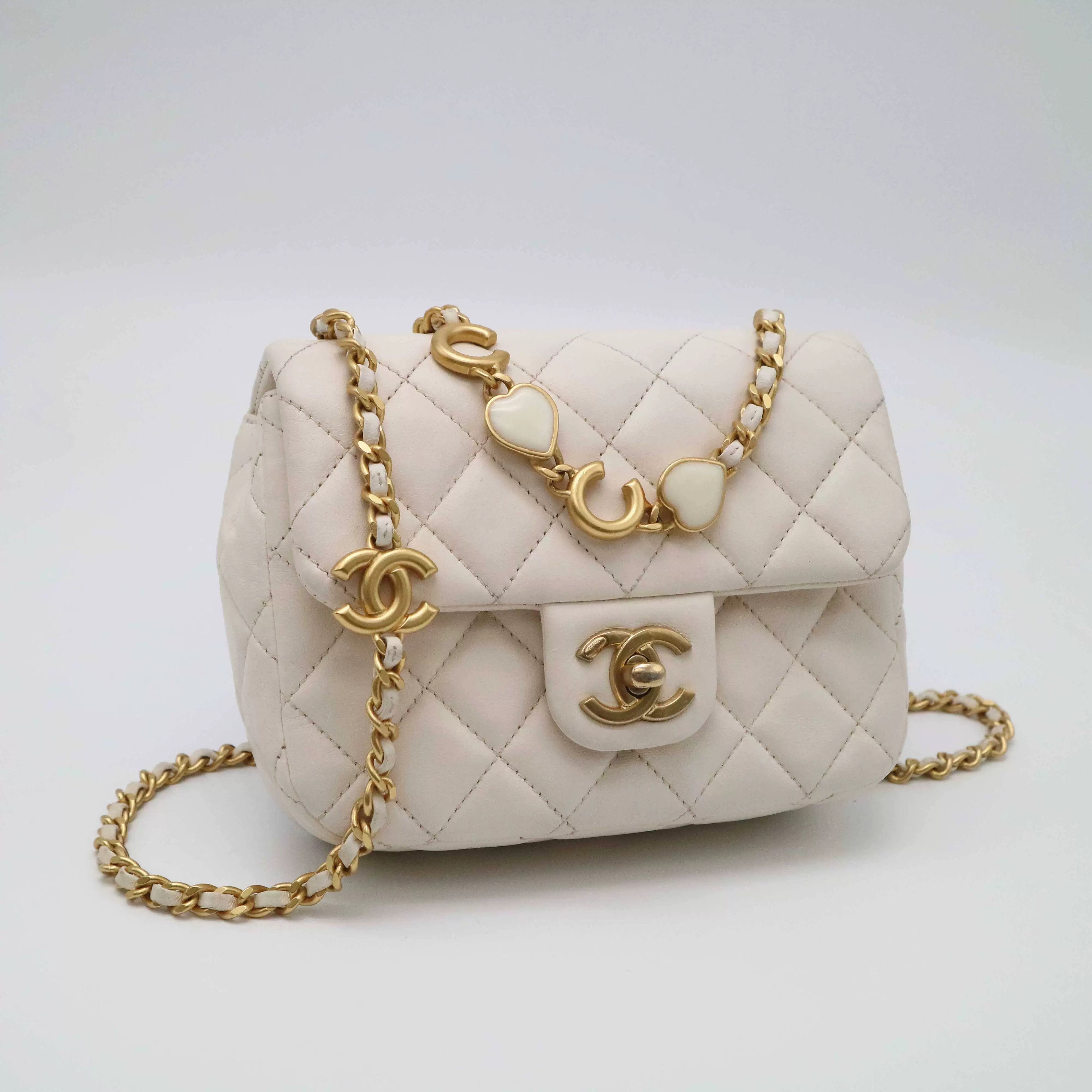 Chanel Pre-loved Bag Very good condition Size ONE SIZE - 2 Thumbnail