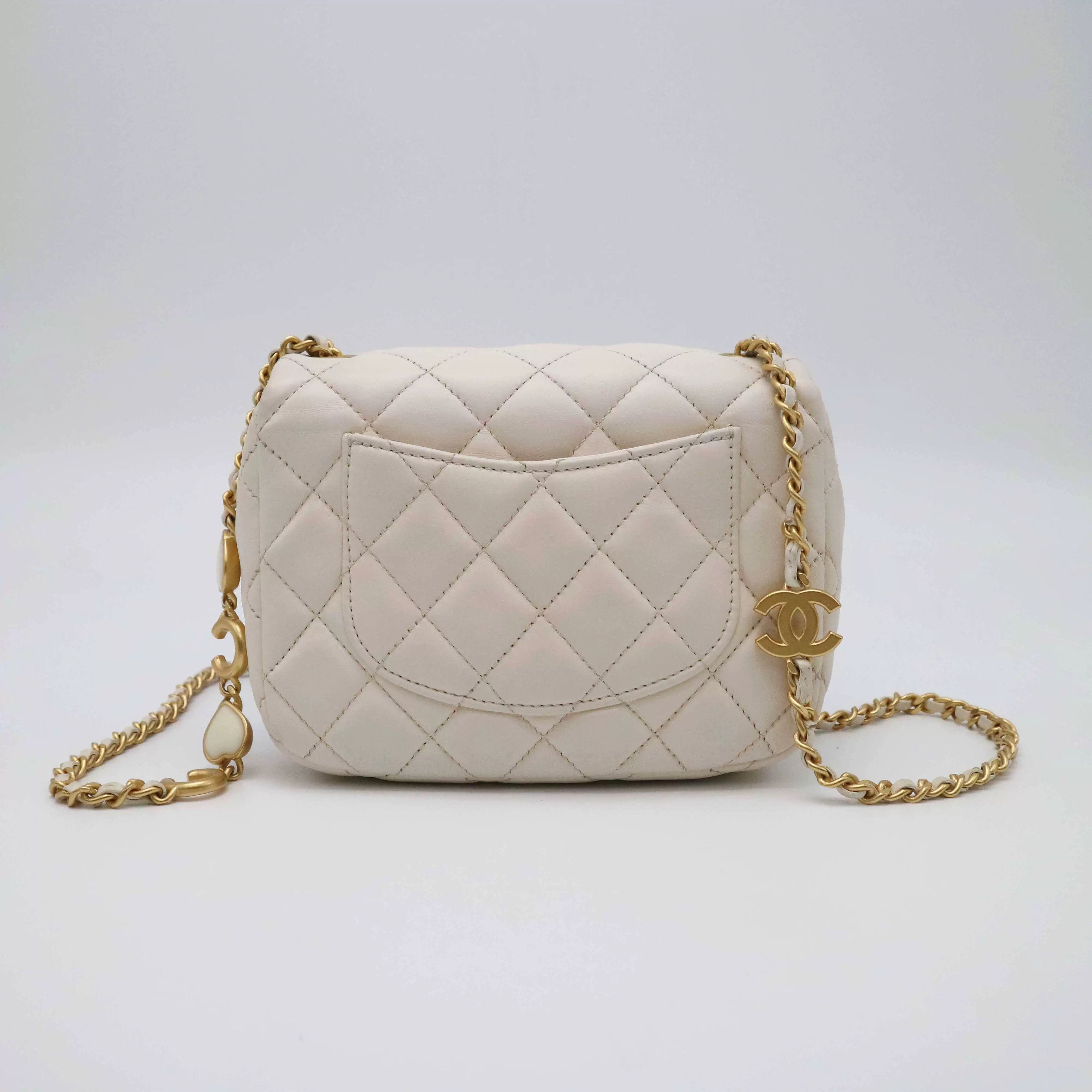 Chanel Pre-loved Bag Very good condition Size ONE SIZE - 3 Thumbnail