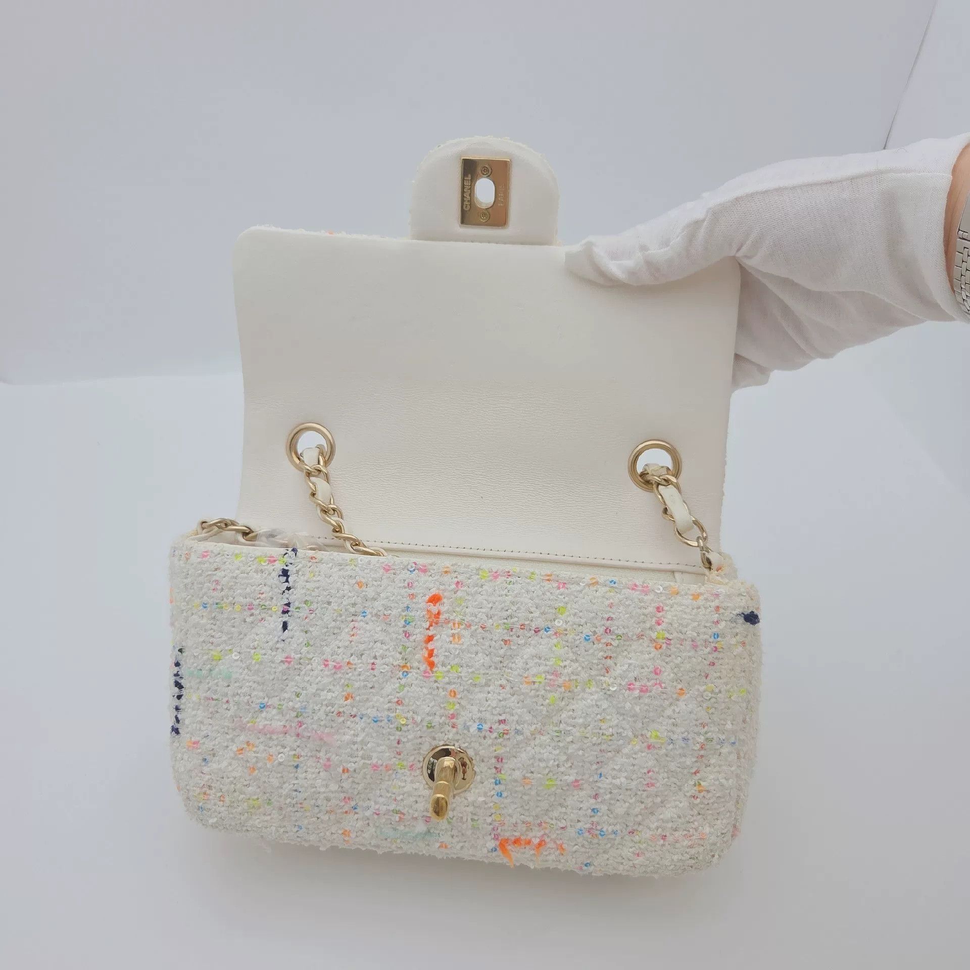 Chanel Pre-loved Bag Very good condition Size ONE SIZE - 8 Thumbnail