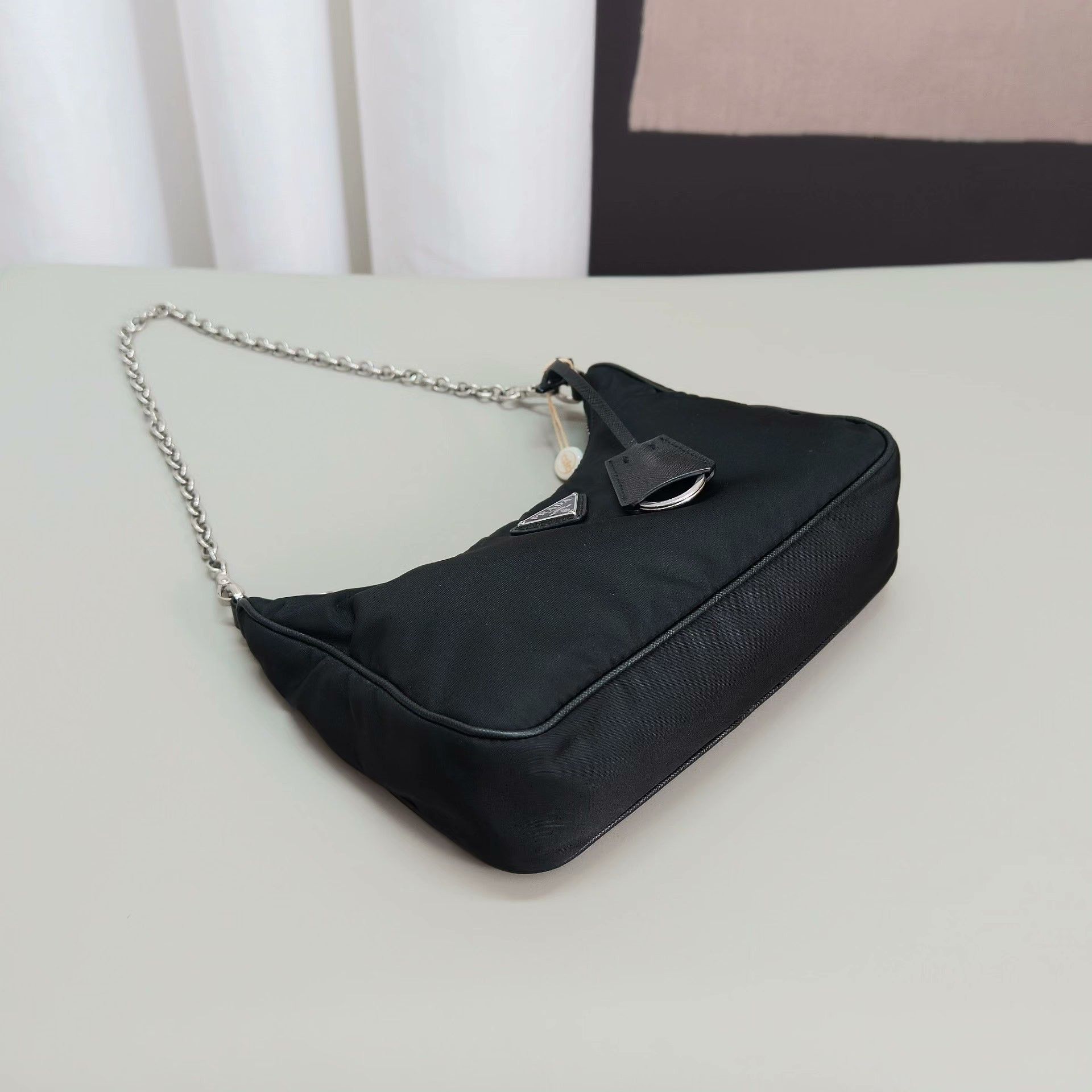 Prada Pre-loved Bag Very good condition Size ONE SIZE - 3 Thumbnail
