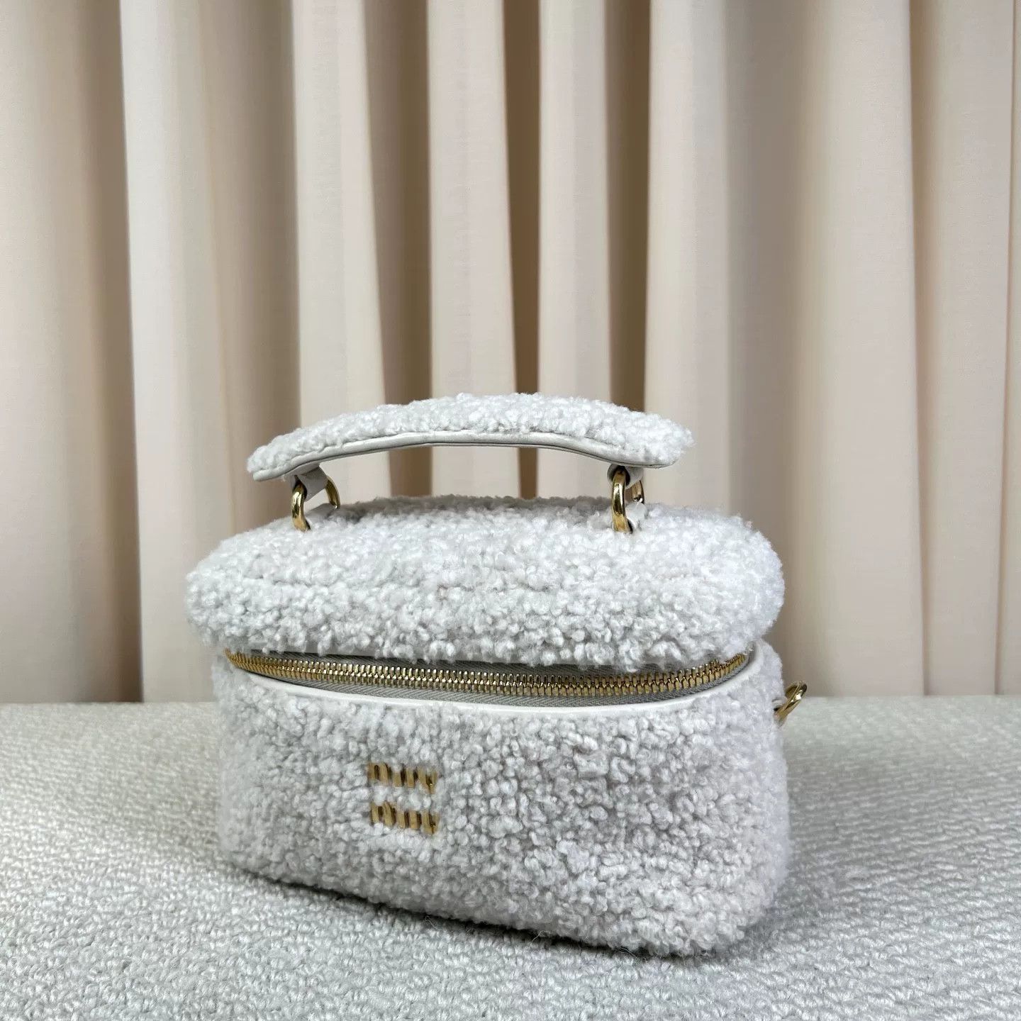 Miu Miu Pre-loved Bag Very good condition Size ONE SIZE - 3 Thumbnail