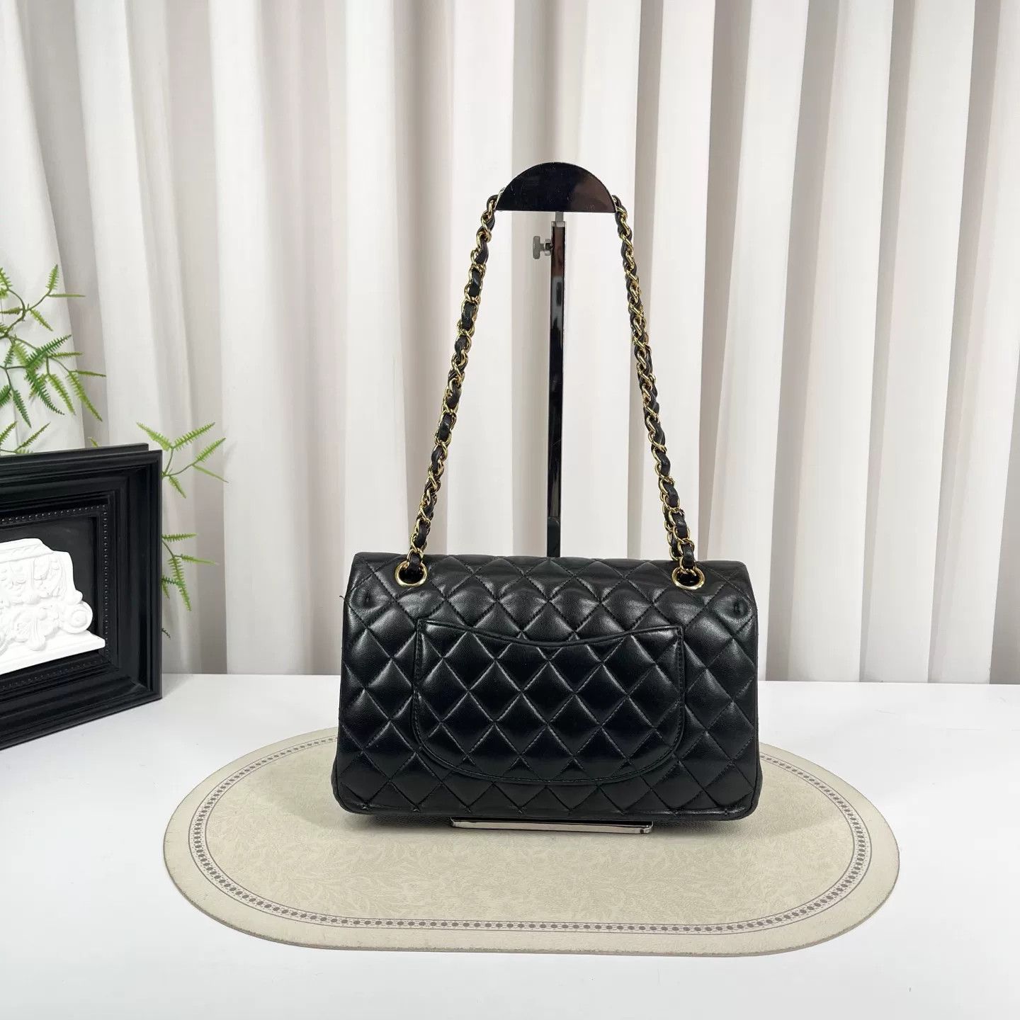 Chanel Pre-loved Bag Very good condition Size ONE SIZE - 2 Thumbnail