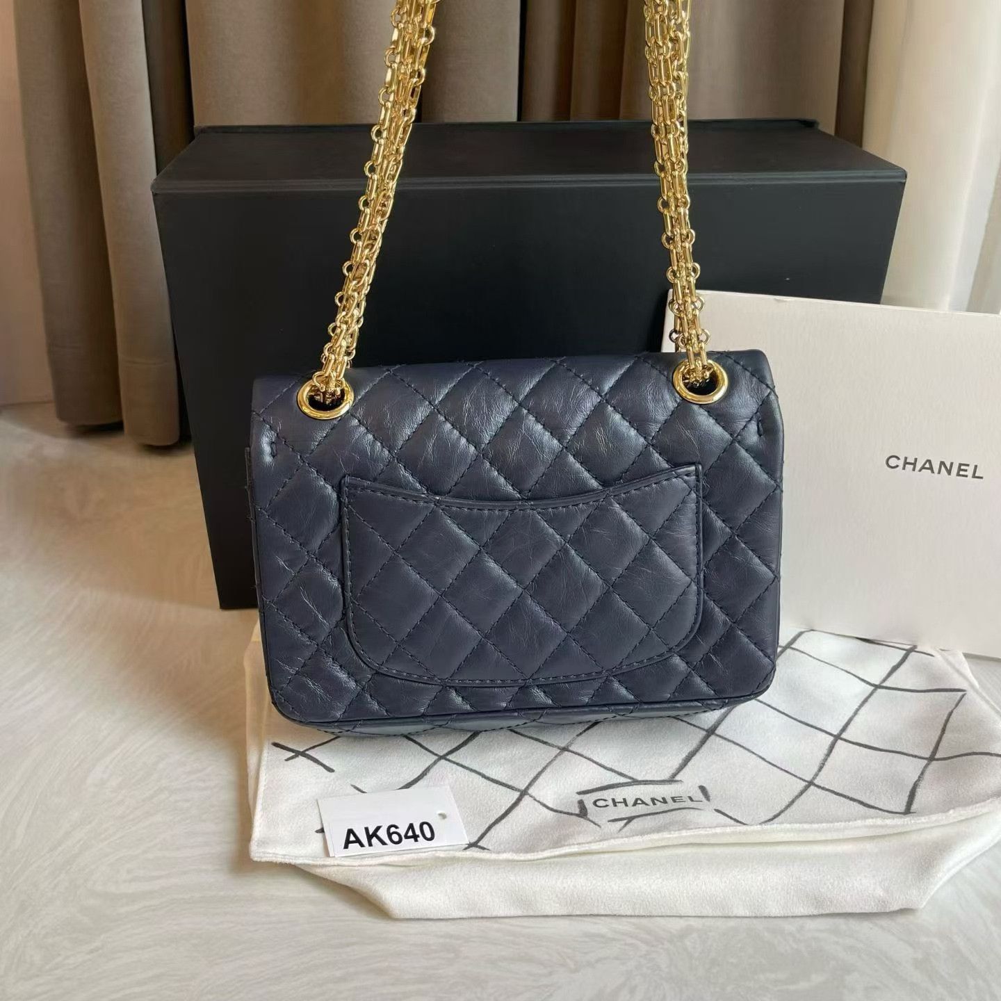 Chanel Pre-loved Bag Very good condition Size ONE SIZE - 4 Thumbnail