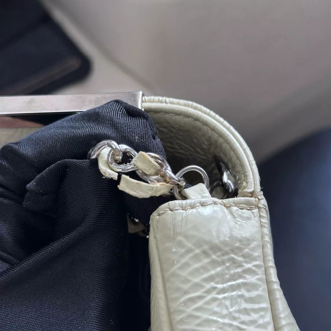 Chanel Pre-loved Bag Very good condition Size ONE SIZE - 5 Thumbnail