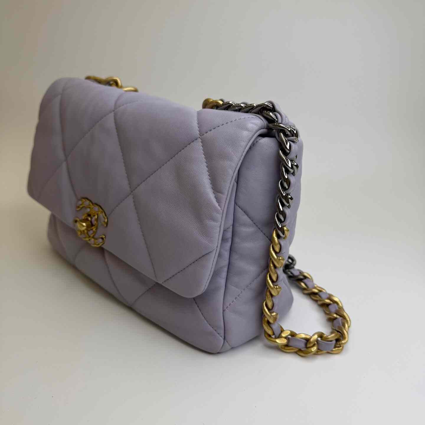 Chanel Pre-loved Bag Very good condition Size ONE SIZE - 5 Thumbnail