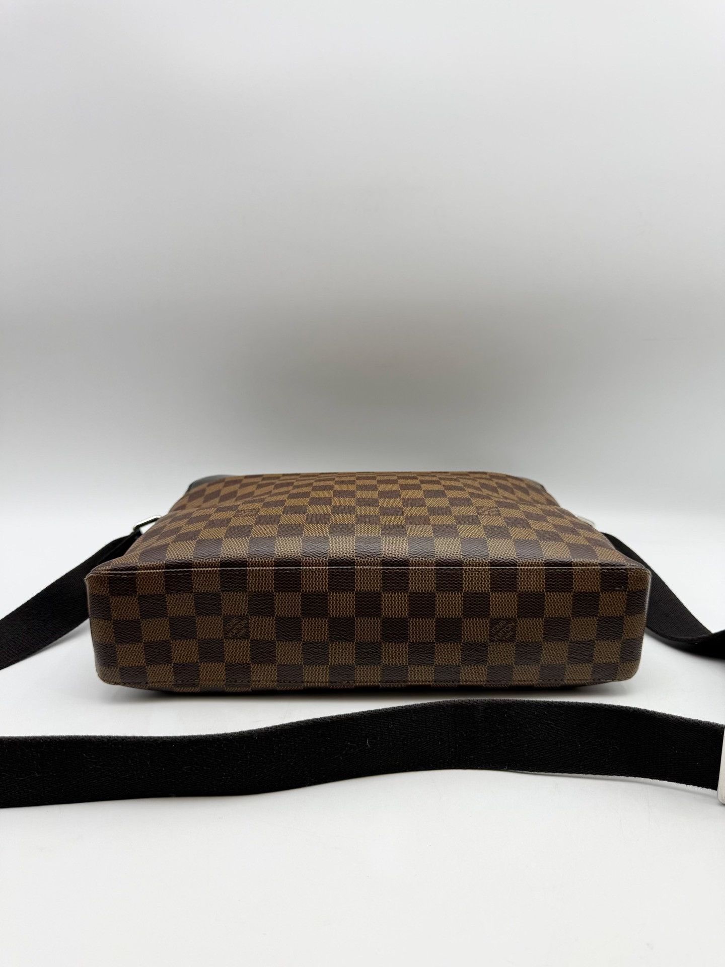 Louis Vuitton Pre-loved Bag Very good condition Size ONE SIZE - 3 Thumbnail
