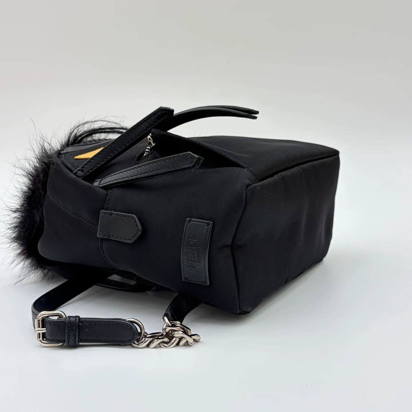 Fendi Pre-loved Bag Very good condition Size ONE SIZE - 5 Thumbnail