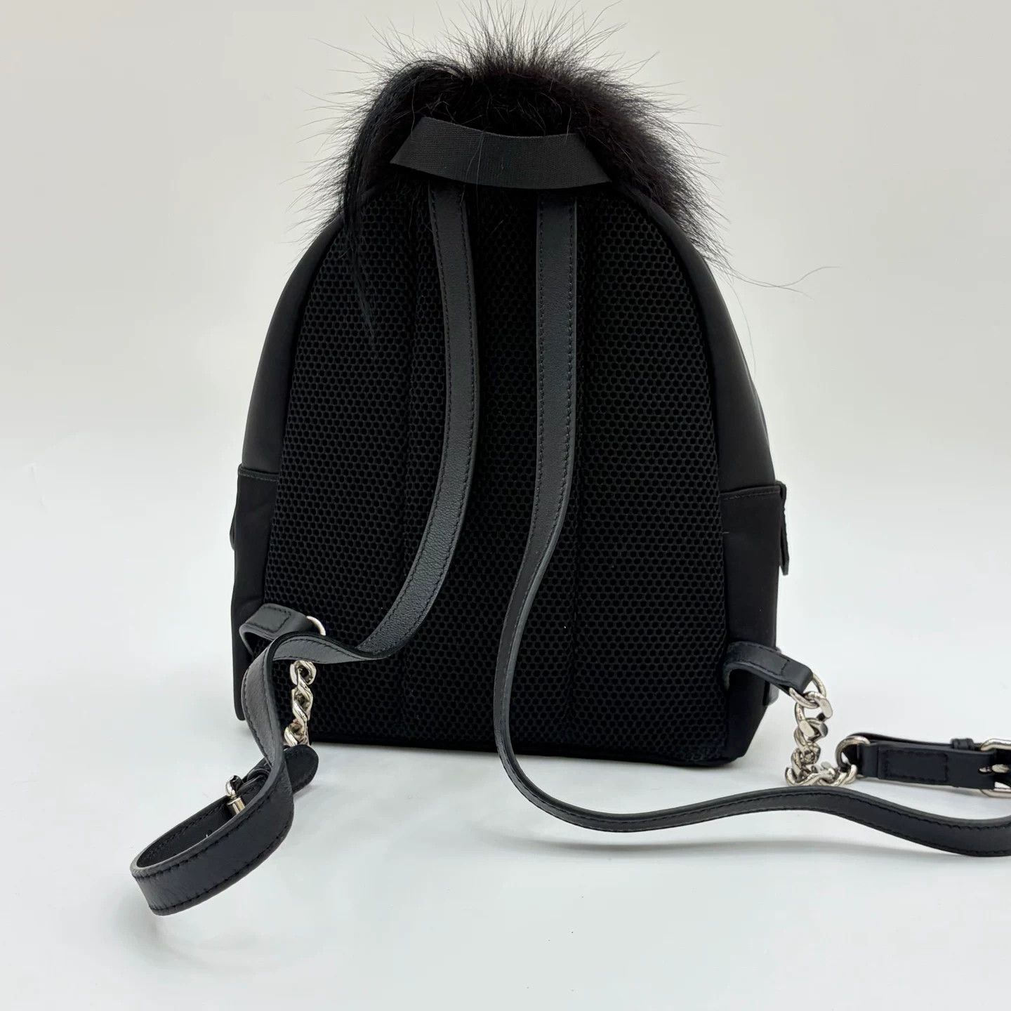 Fendi Pre-loved Bag Very good condition Size ONE SIZE - 4 Thumbnail