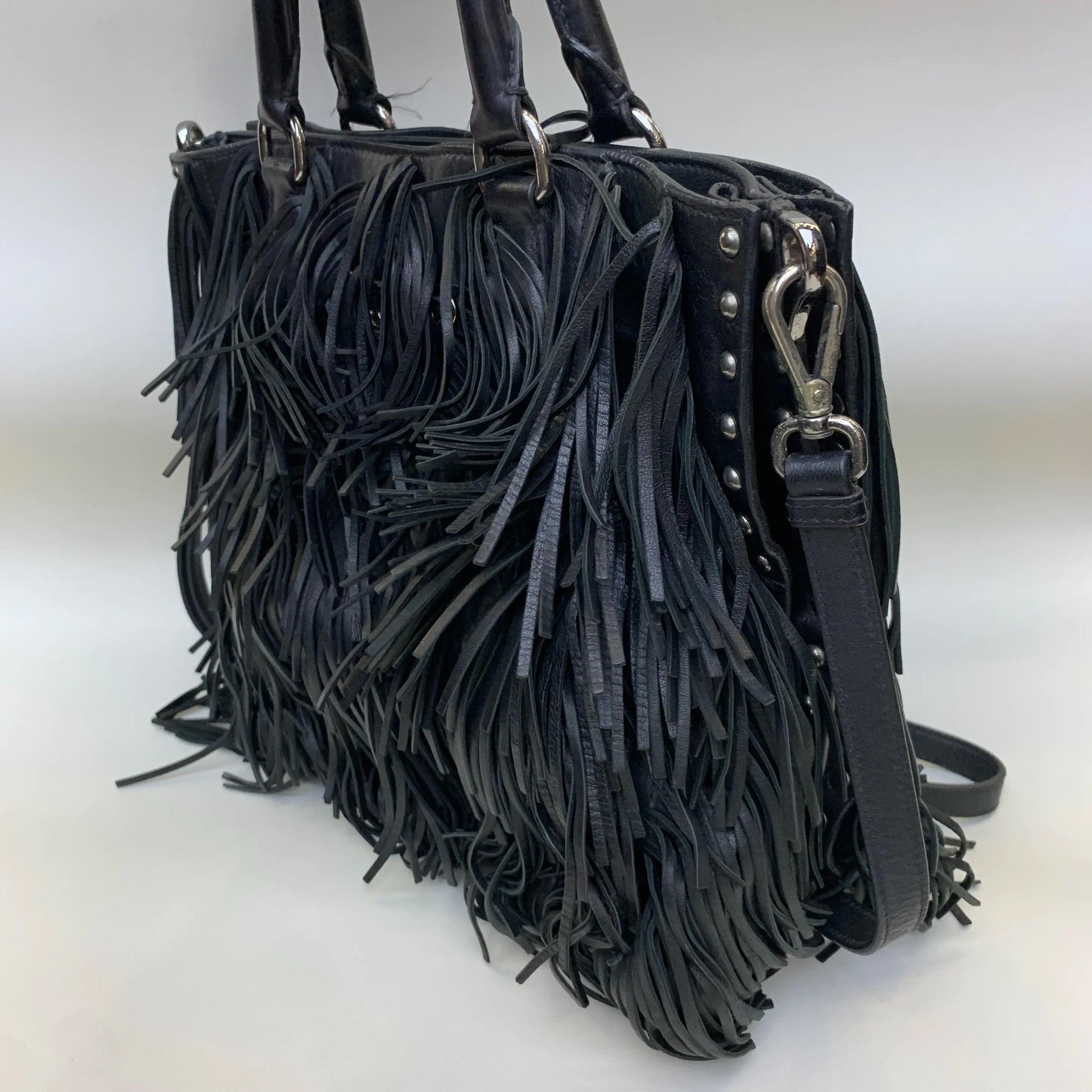 Prada Pre-loved Bag Very good condition Size ONE SIZE - 3 Thumbnail