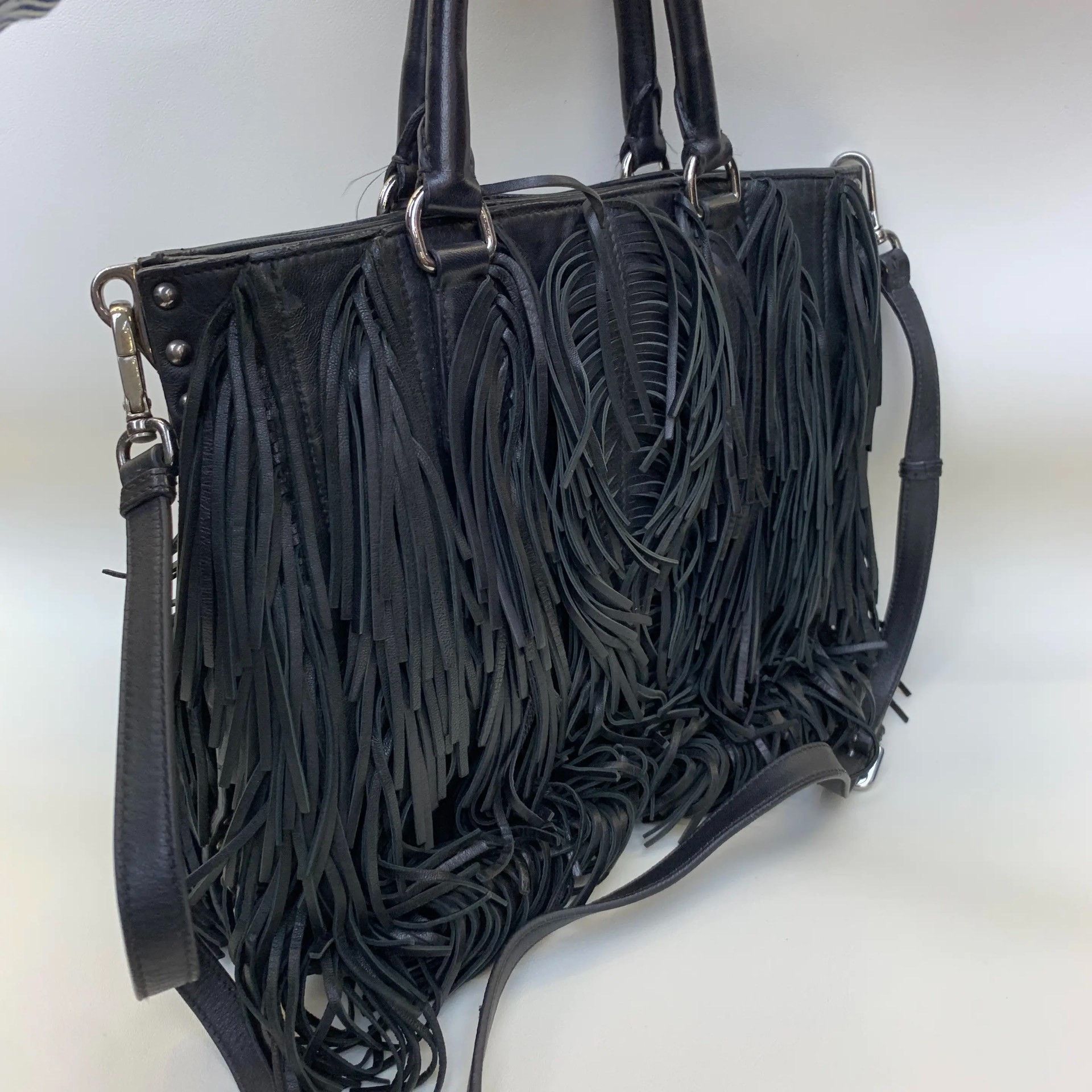 Prada Pre-loved Bag Very good condition Size ONE SIZE - 4 Thumbnail