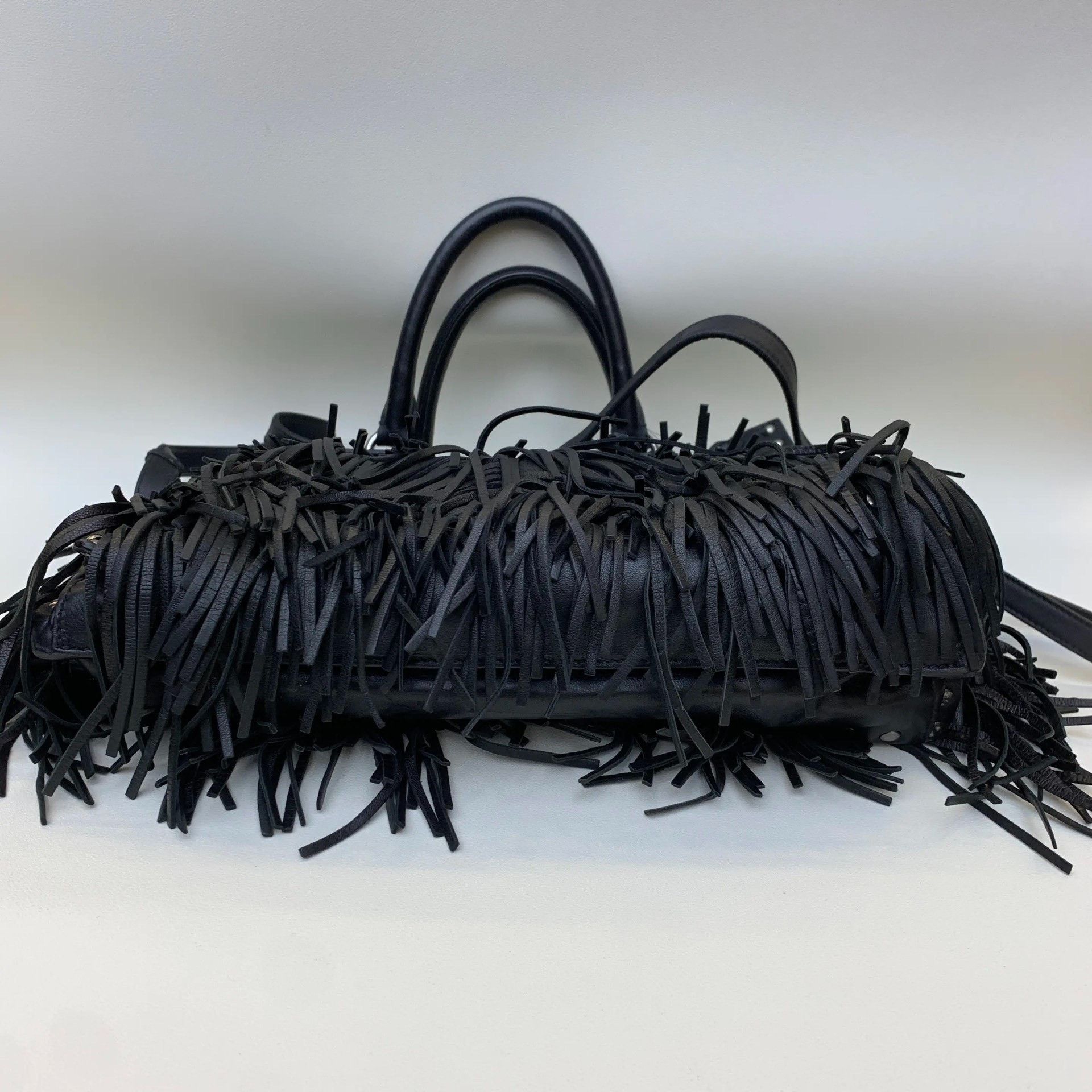 Prada Pre-loved Bag Very good condition Size ONE SIZE - 7 Thumbnail