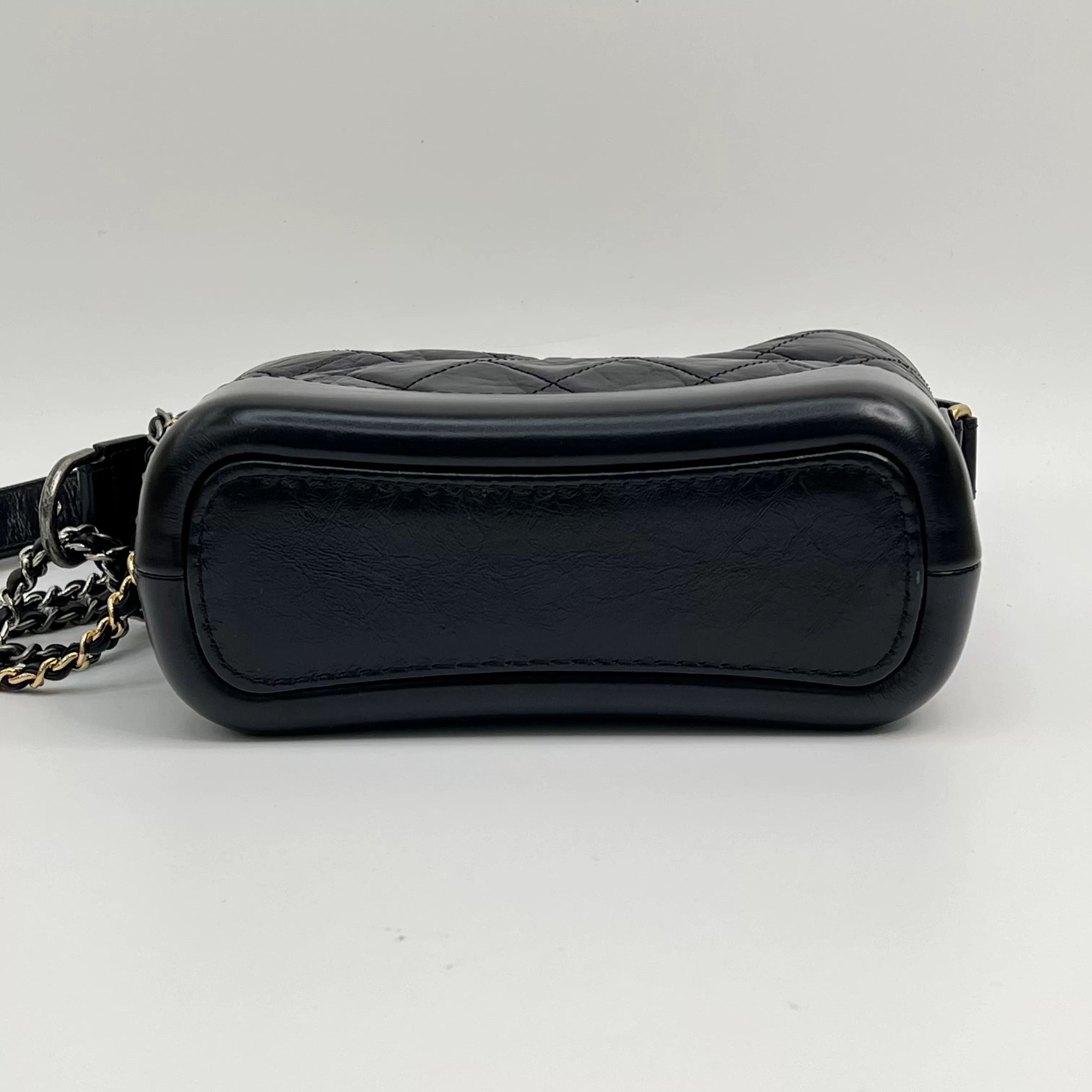 Chanel Pre-loved Bag Very good condition Size ONE SIZE - 6 Thumbnail