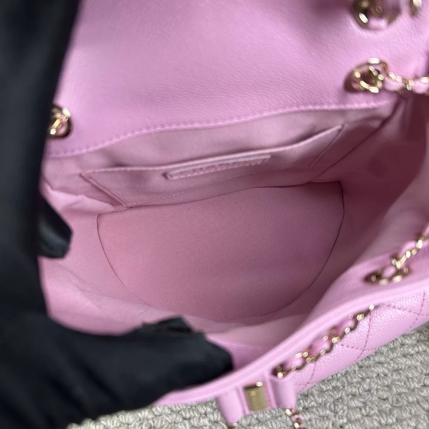 Chanel Pre-loved Bag Very good condition Size ONE SIZE - 4 Thumbnail