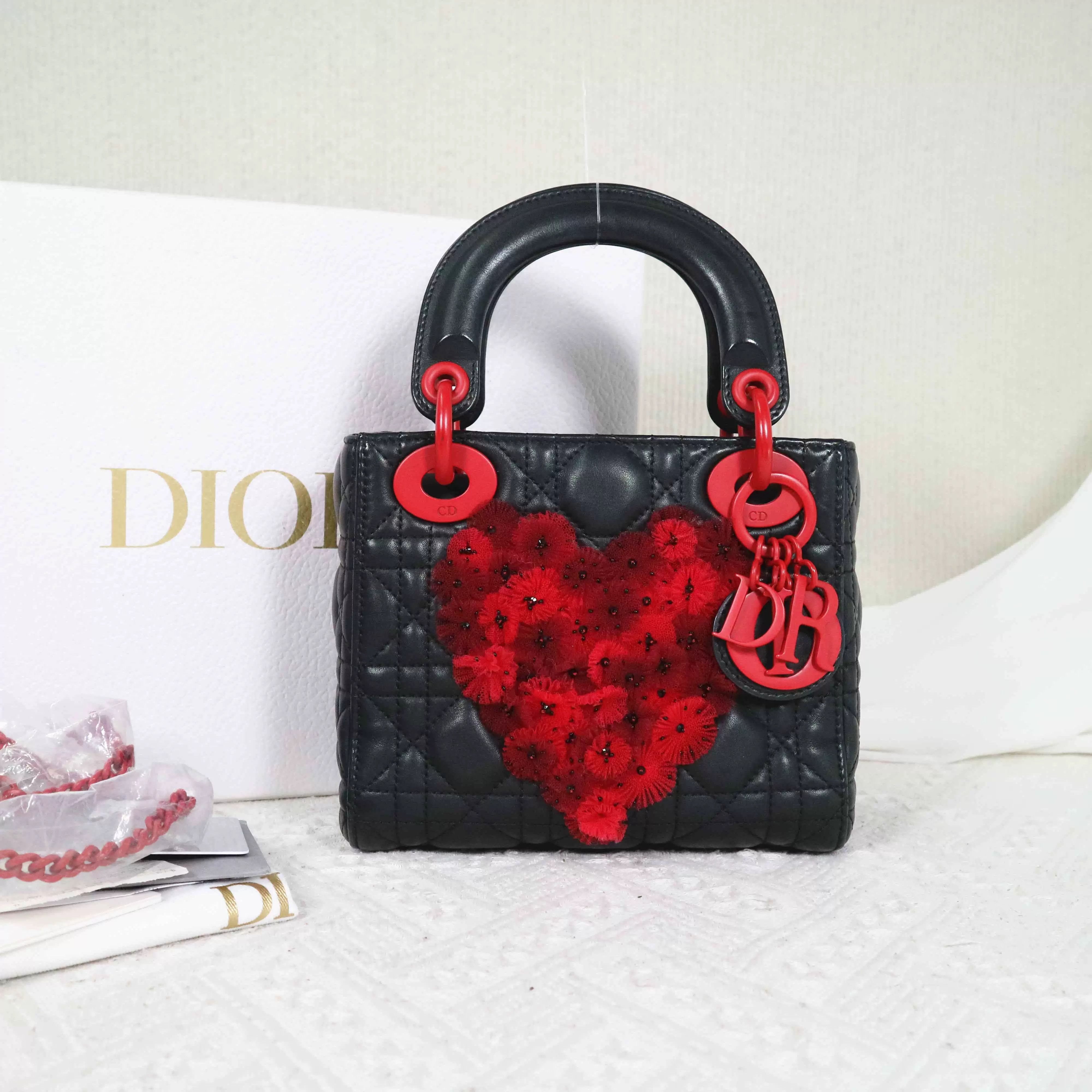 Dior Pre-loved Bag Very good condition Size ONE SIZE - 2 Thumbnail