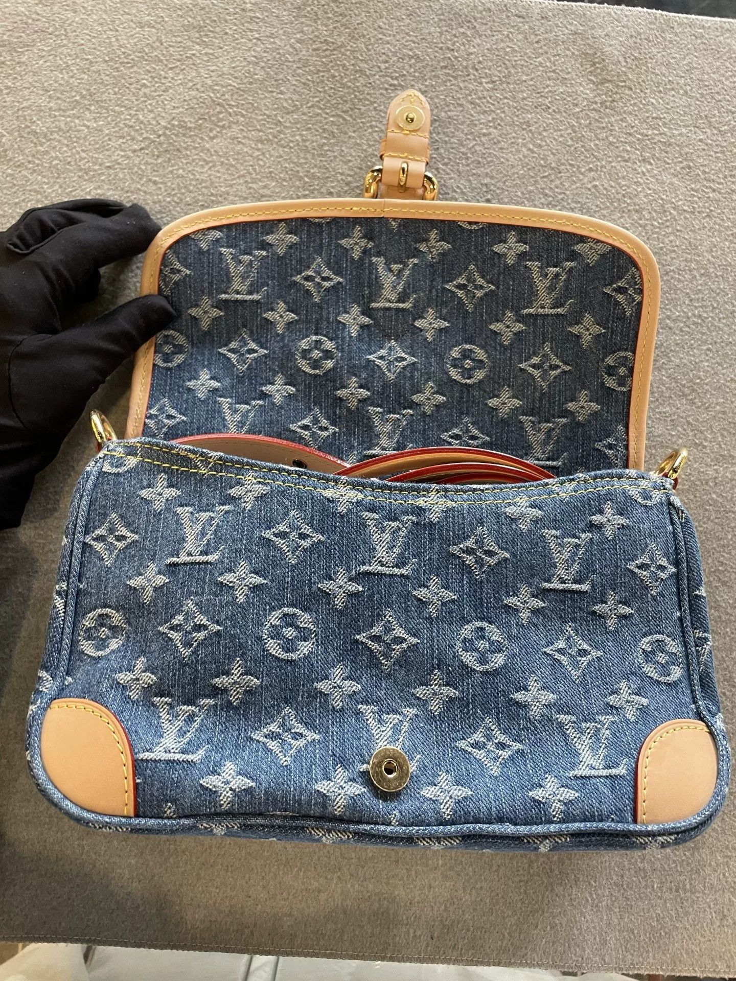 Louis Vuitton Pre-loved Bag Brand new condition Size ONE SIZE - 4 Thumbnail