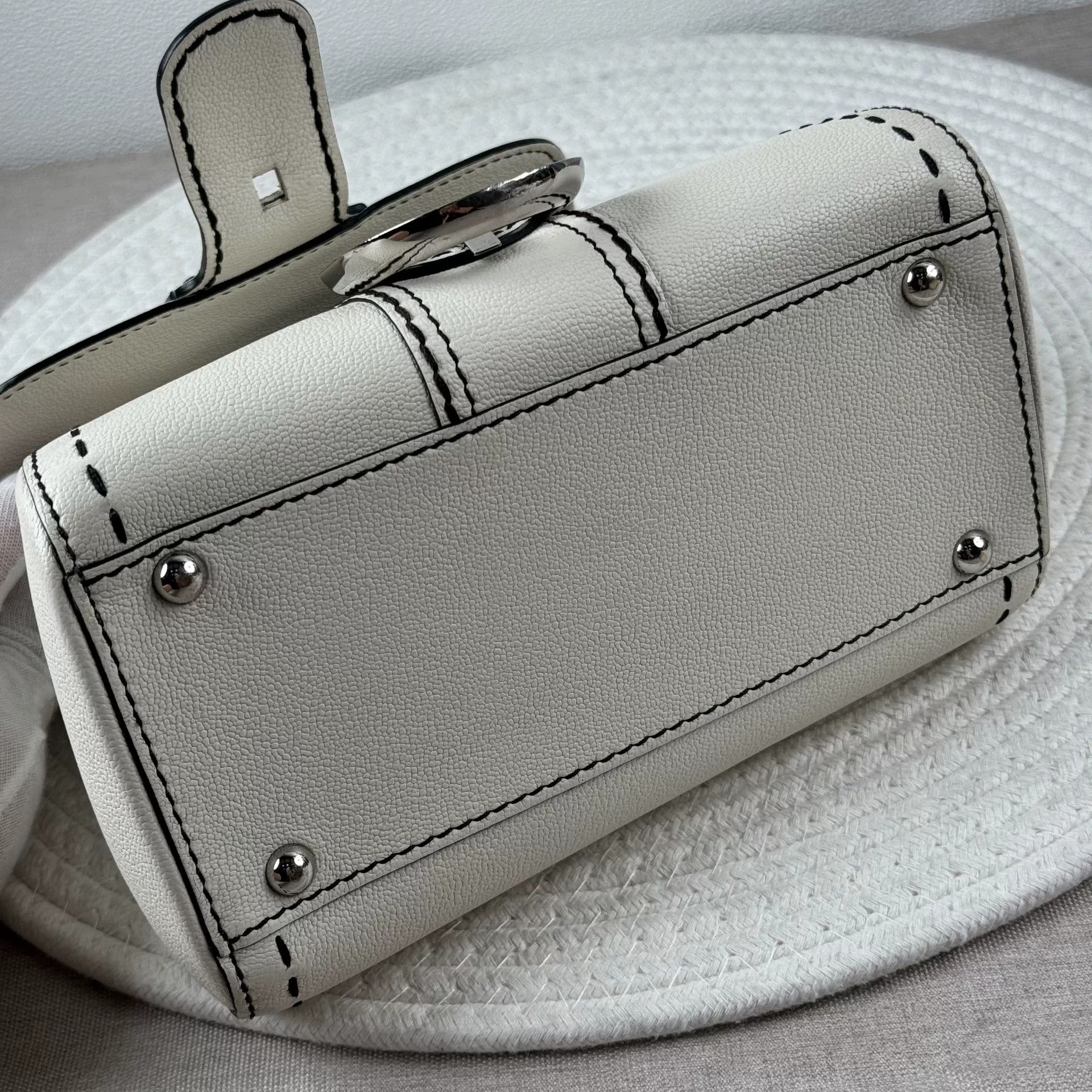Louis Vuitton Pre-loved Bag Very good condition Size ONE SIZE - 5 Thumbnail