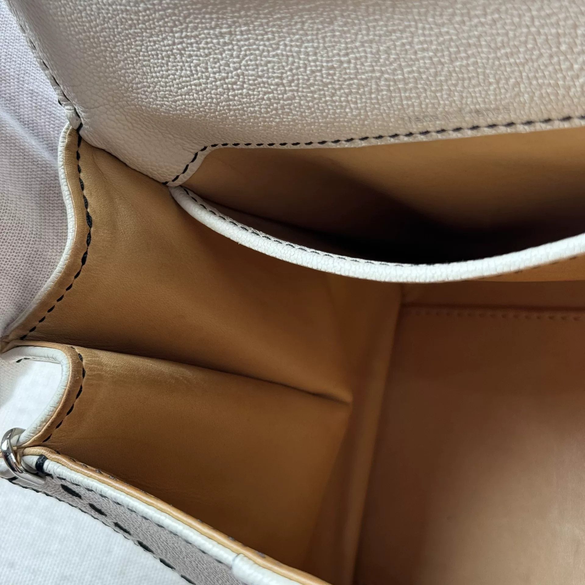 Louis Vuitton Pre-loved Bag Very good condition Size ONE SIZE - 9 Thumbnail