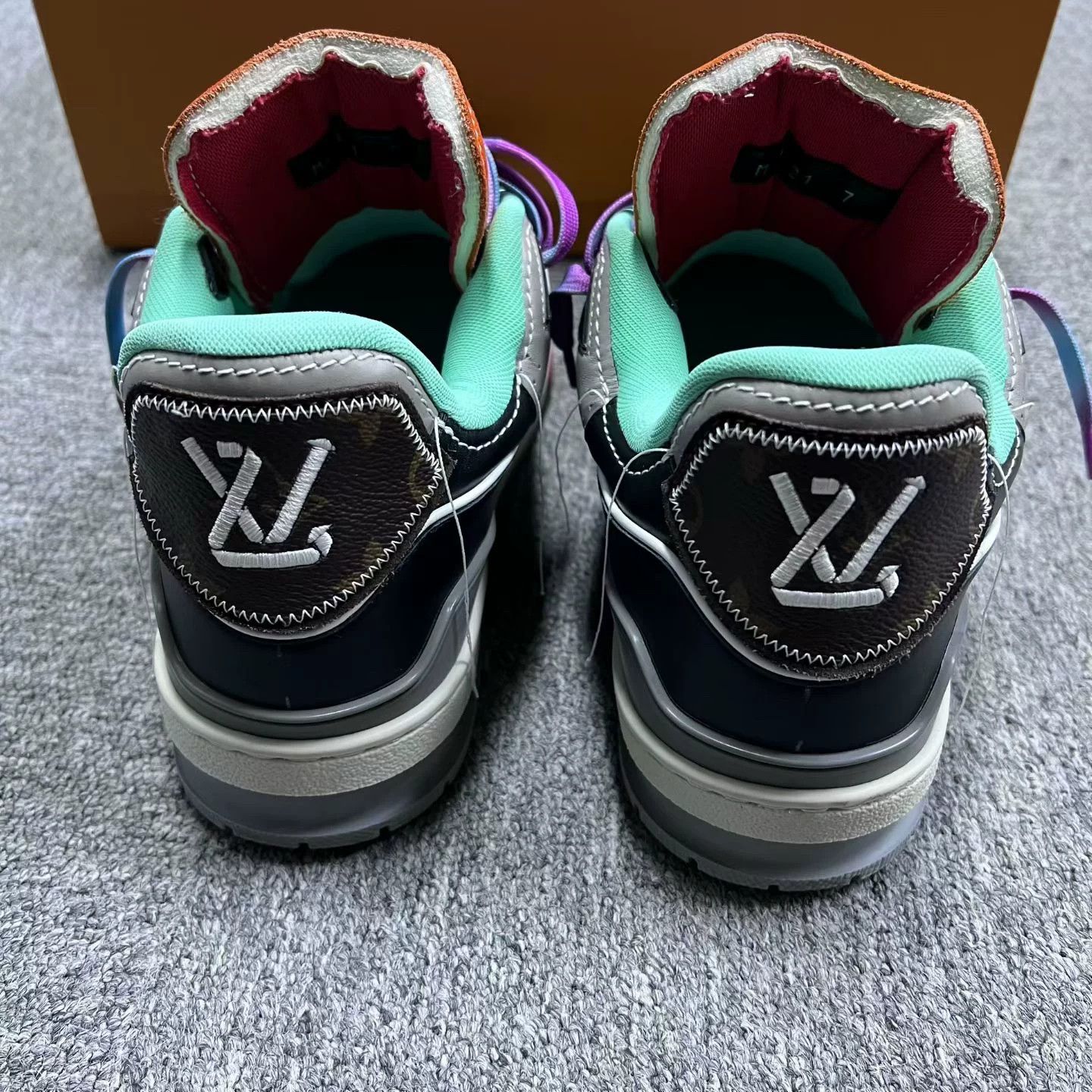 Louis Vuitton Louis Vuitton Patchwork Blue Lowtop Sneakers 7 Women Size US 7 / IT 37 - 3 Thumbnail