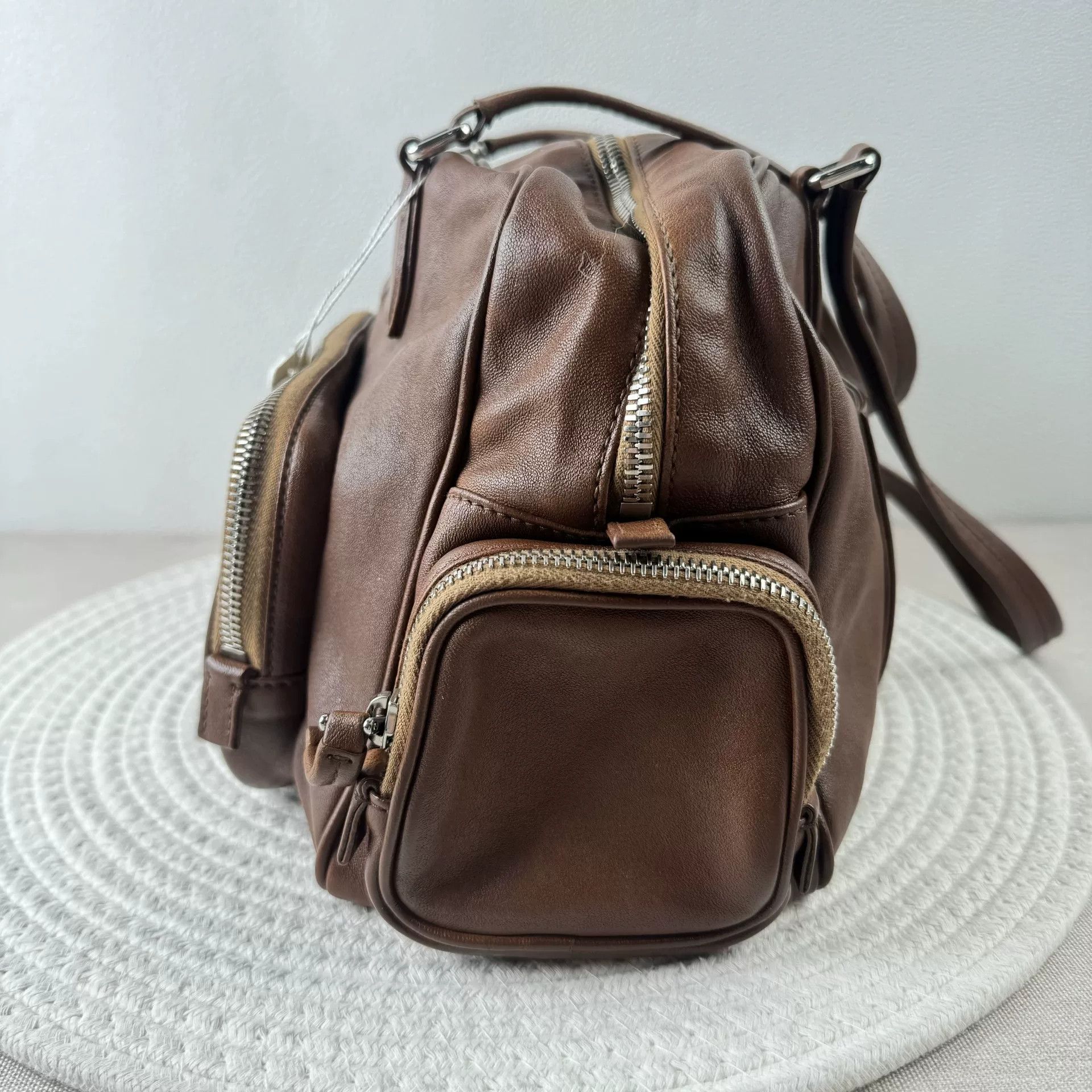 Miu Miu Pre-loved Bag Very good condition Size ONE SIZE - 3 Thumbnail