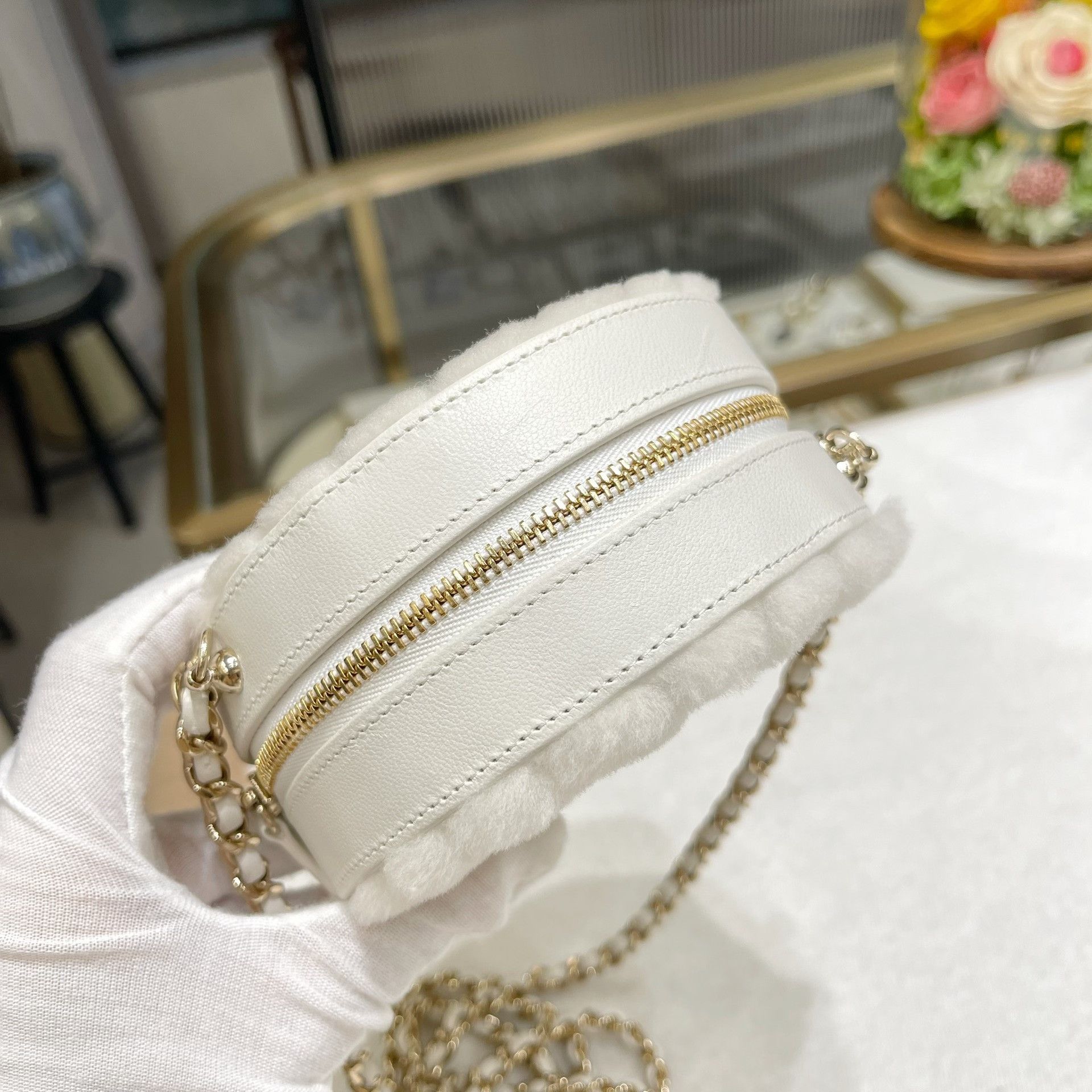 Chanel Pre-loved Bag Very good condition Size ONE SIZE - 7 Thumbnail