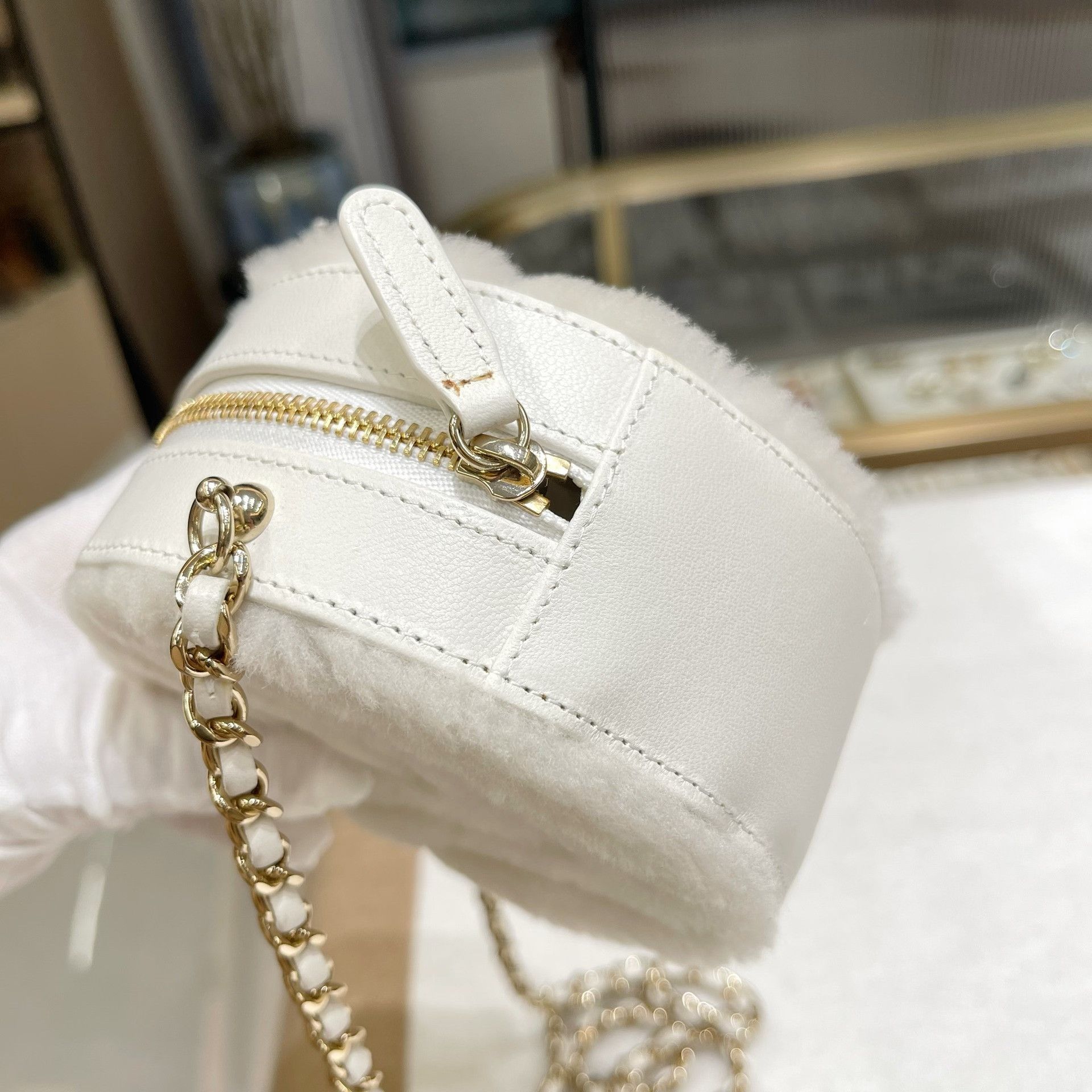 Chanel Pre-loved Bag Very good condition Size ONE SIZE - 6 Thumbnail