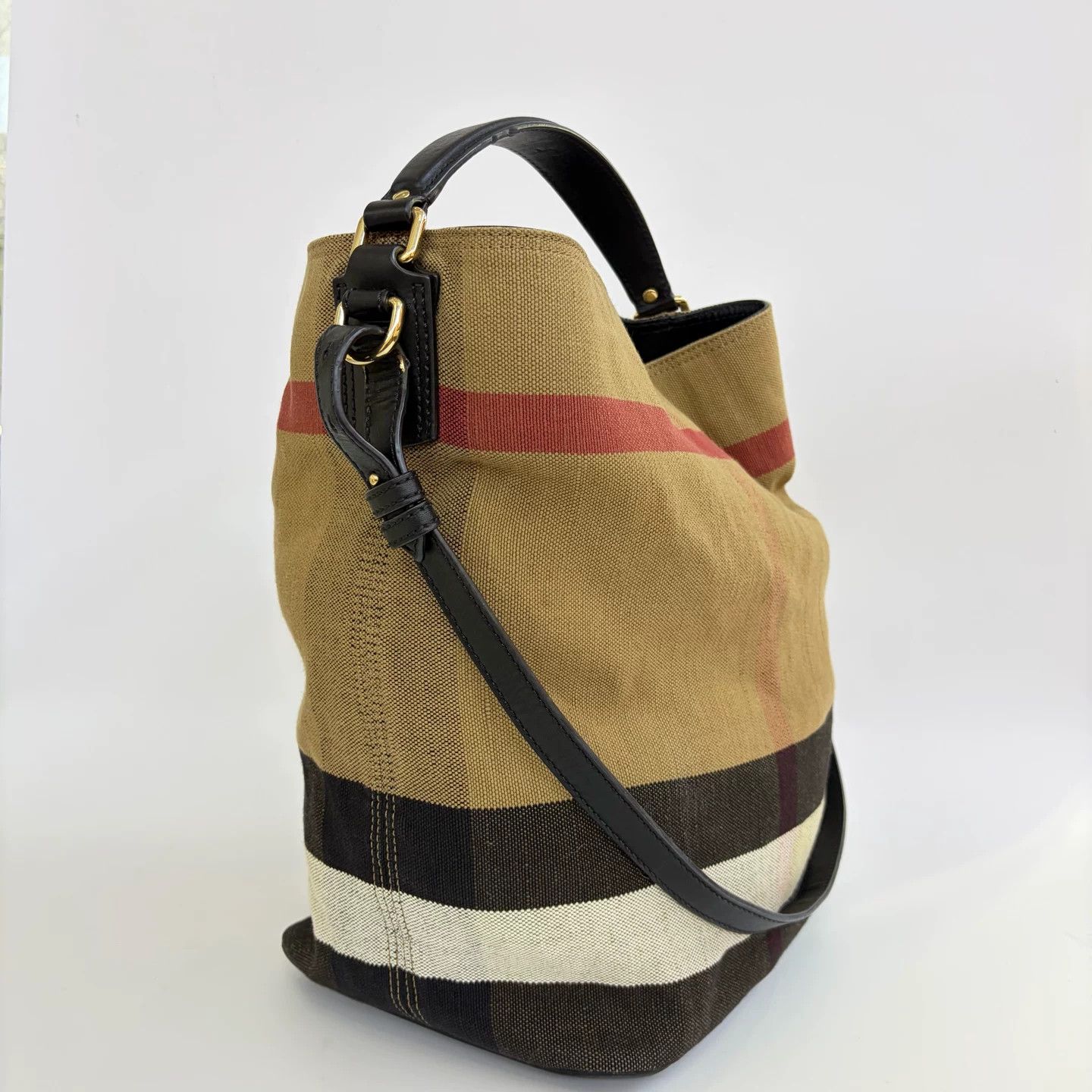 Burberry Pre-loved Bag Very good condition Size ONE SIZE - 2 Thumbnail