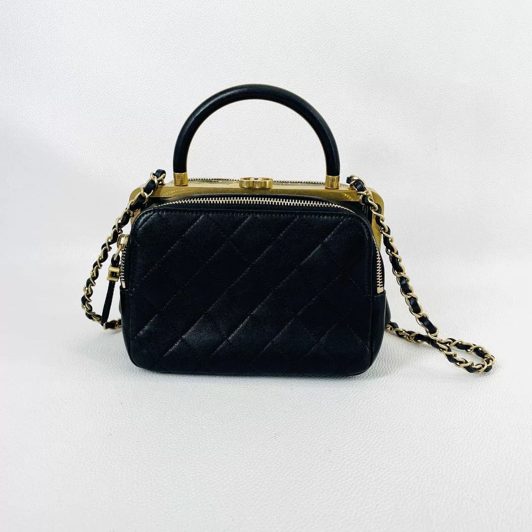 Chanel Pre-loved Bag Very good condition Size ONE SIZE - 4 Thumbnail