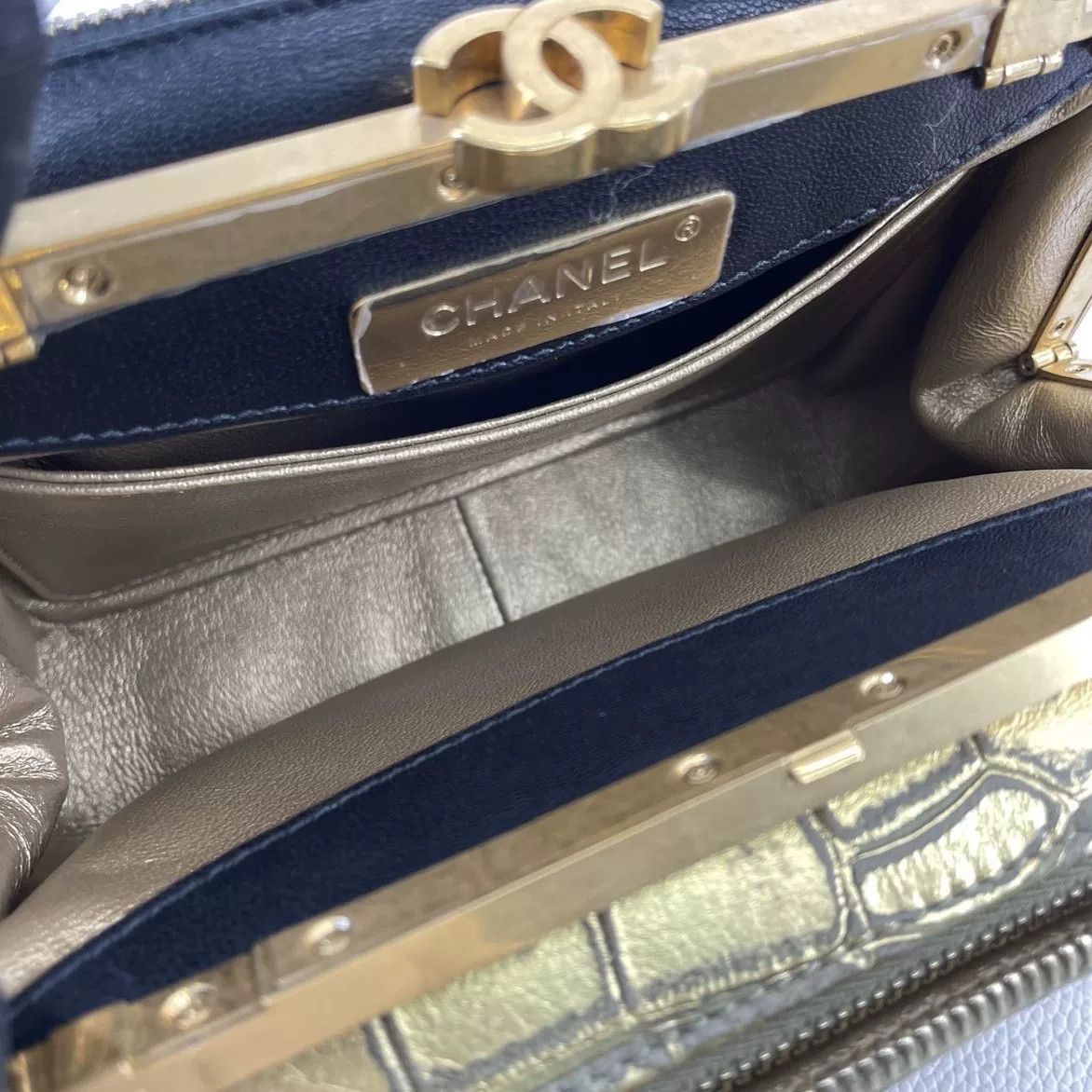 Chanel Pre-loved Bag Very good condition Size ONE SIZE - 3 Thumbnail