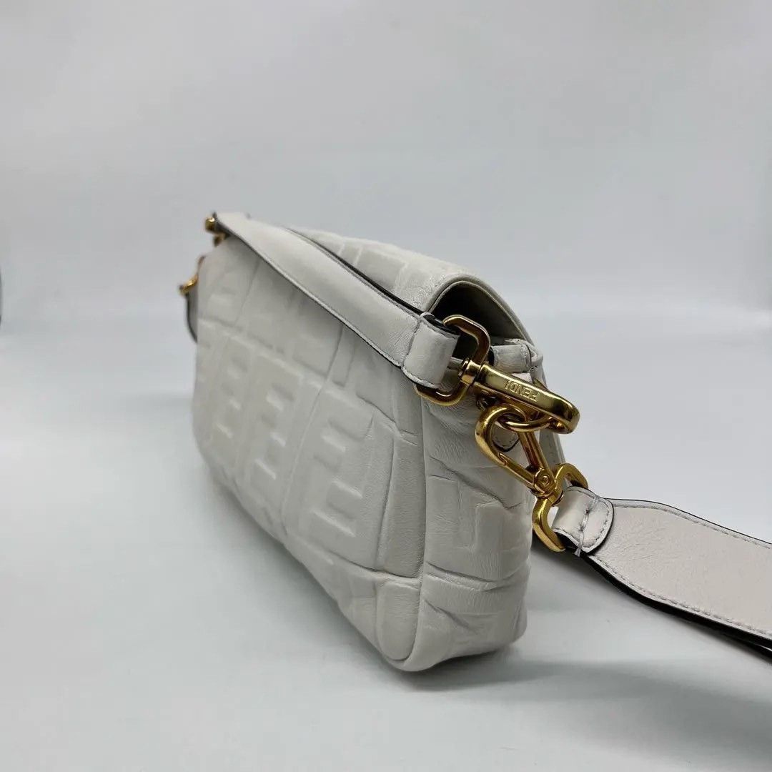 Fendi Pre-loved Bag Very good condition Size ONE SIZE - 3 Thumbnail