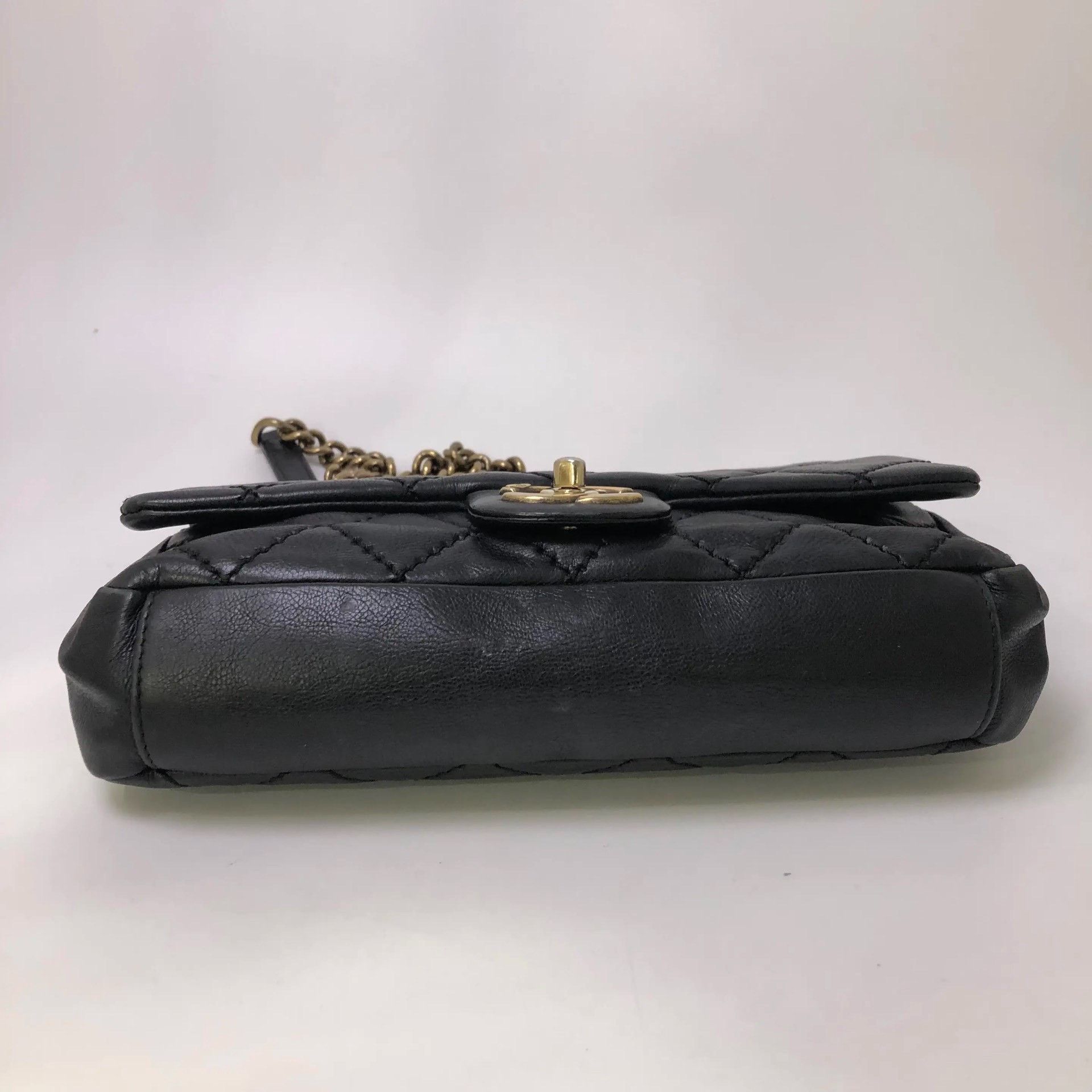 Chanel Pre-loved Bag Very good condition Size ONE SIZE - 5 Thumbnail