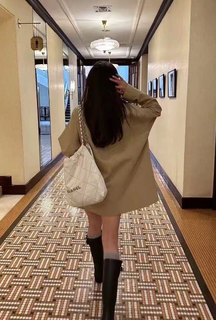 Chanel Pre-loved Bag Very good condition Size ONE SIZE - 8 Thumbnail