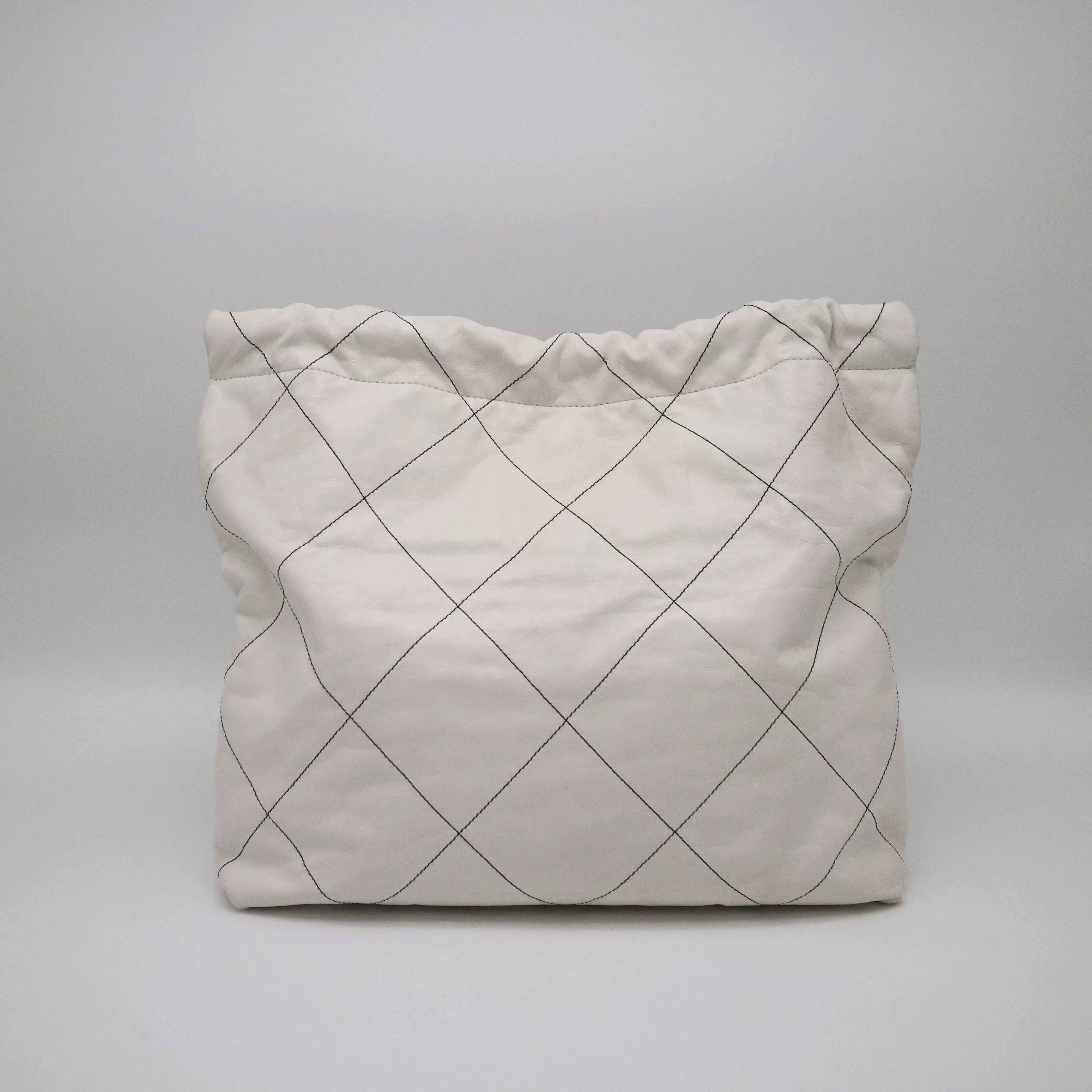 Chanel Pre-loved Bag Very good condition Size ONE SIZE - 3 Thumbnail