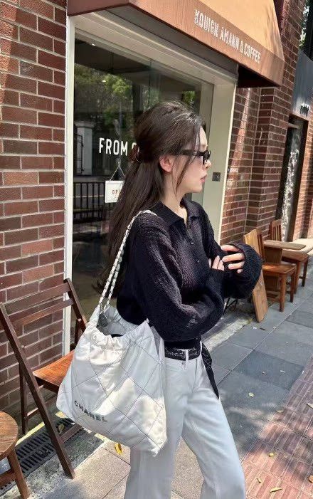 Chanel Pre-loved Bag Very good condition Size ONE SIZE - 9 Thumbnail