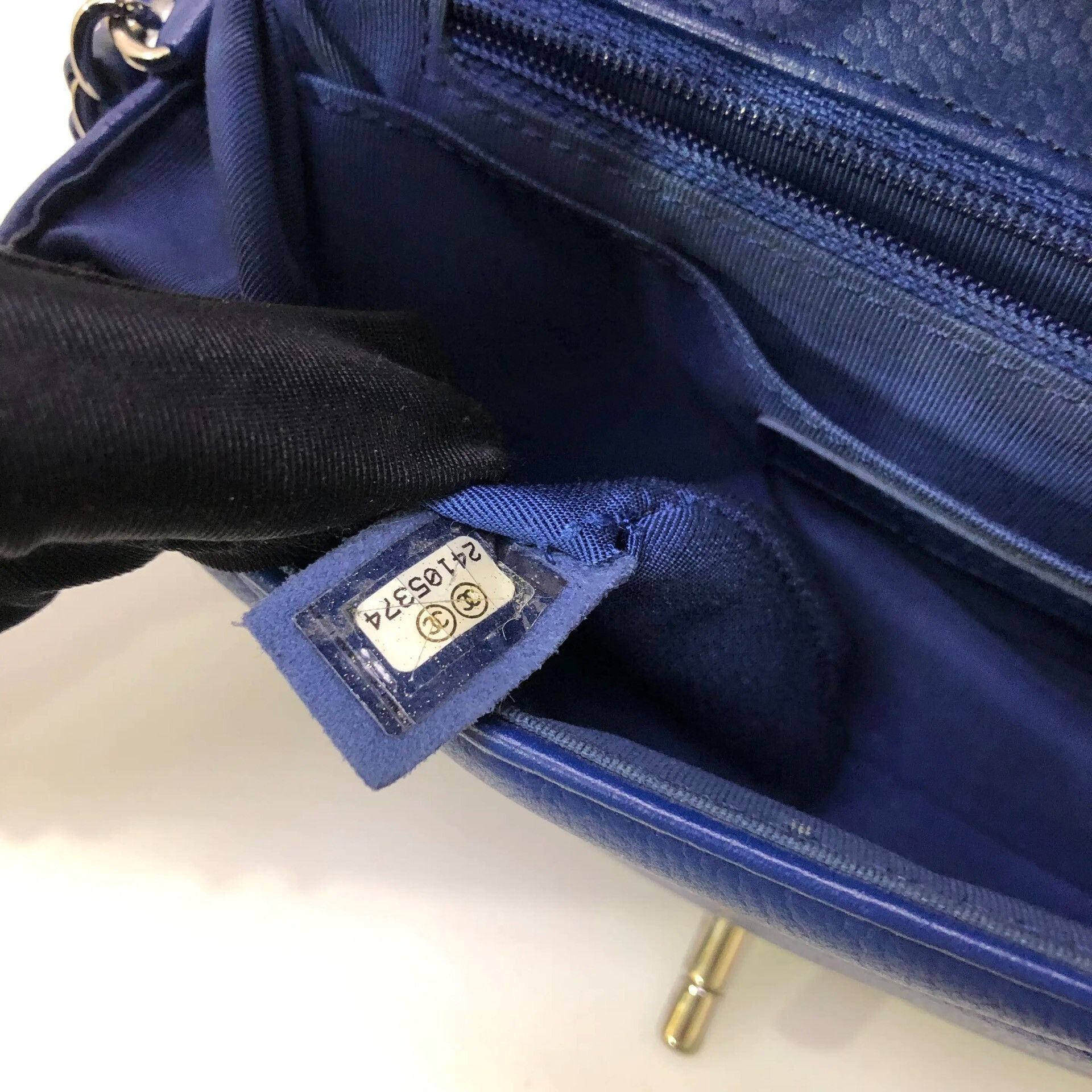 Chanel Pre-loved Bag Very good condition Size ONE SIZE - 9 Thumbnail