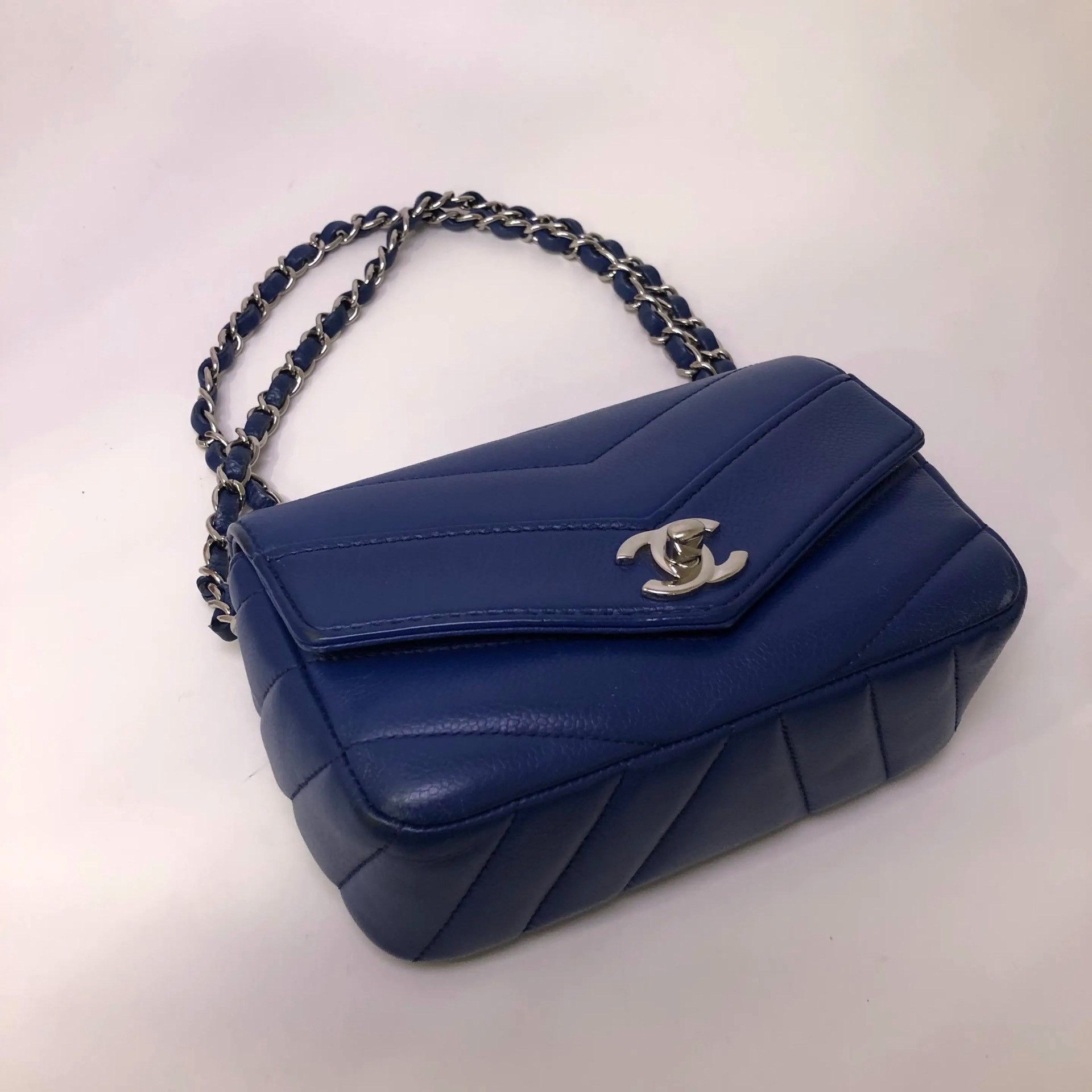 Chanel Pre-loved Bag Very good condition Size ONE SIZE - 6 Thumbnail