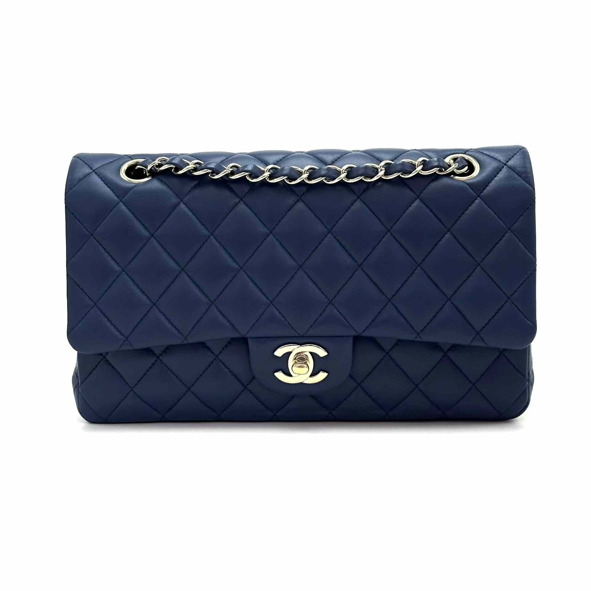 Chanel Pre-loved Bag Very good condition Size ONE SIZE - 2 Thumbnail