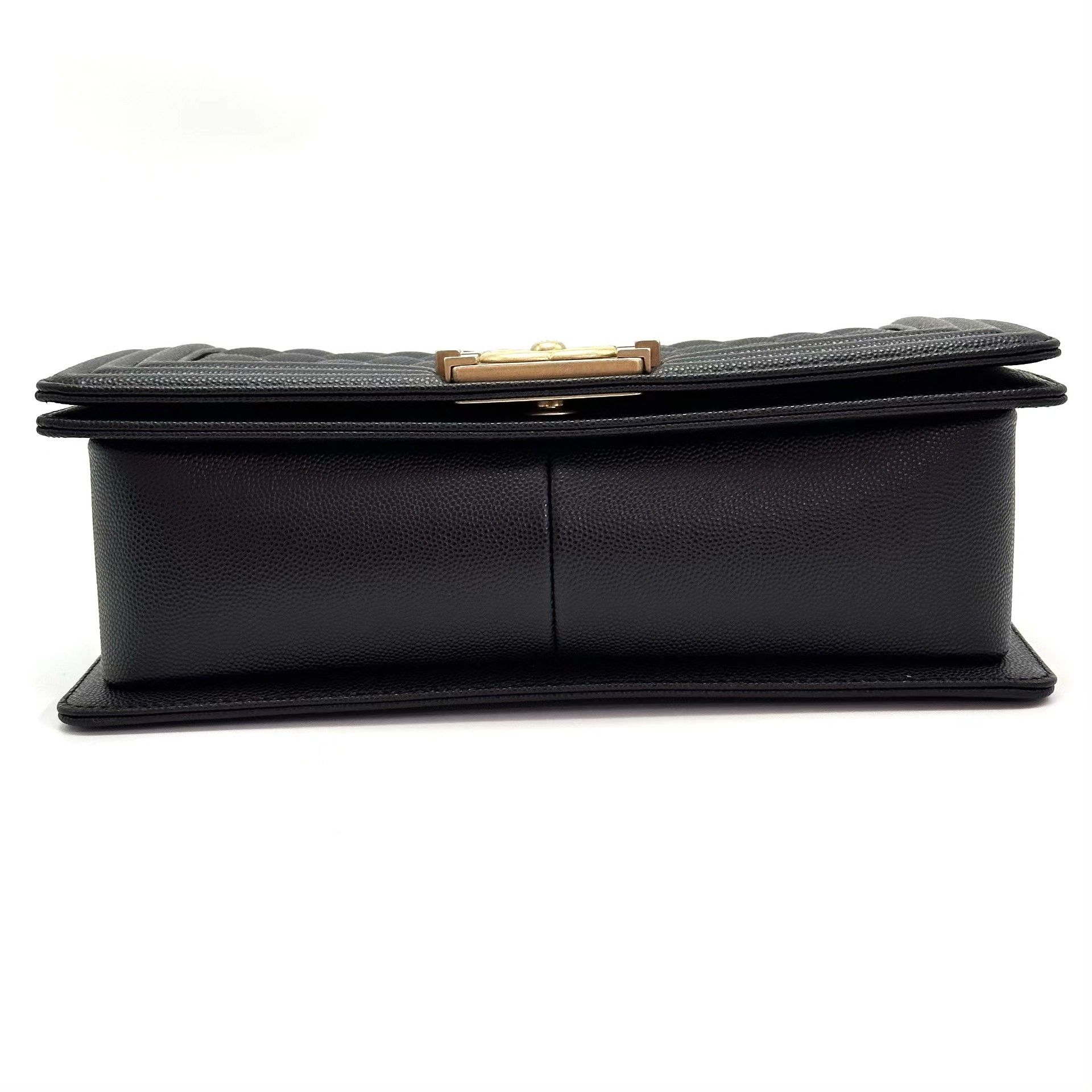 Chanel Pre-loved Bag Very good condition Size ONE SIZE - 5 Thumbnail
