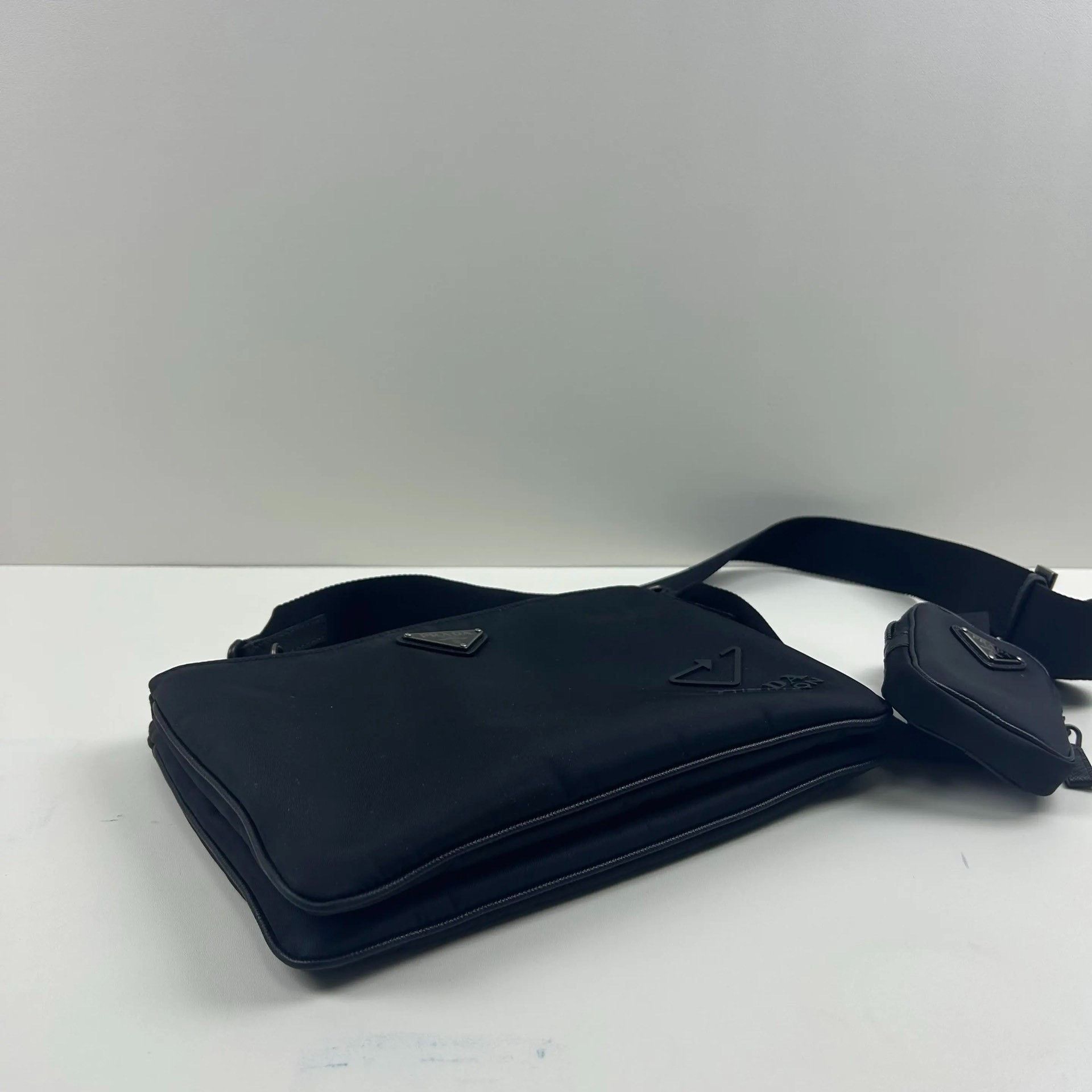Prada Pre-loved Bag Very good condition Size ONE SIZE - 7 Thumbnail