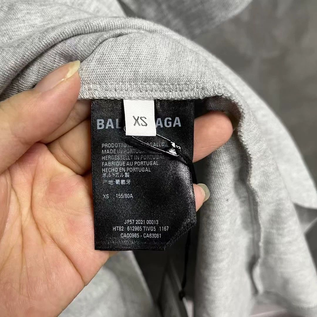 Balenciaga Balenciaga Retro Printed Gray Hoodie XS Men Size US XS / EU 42 / 0 - 3 Thumbnail