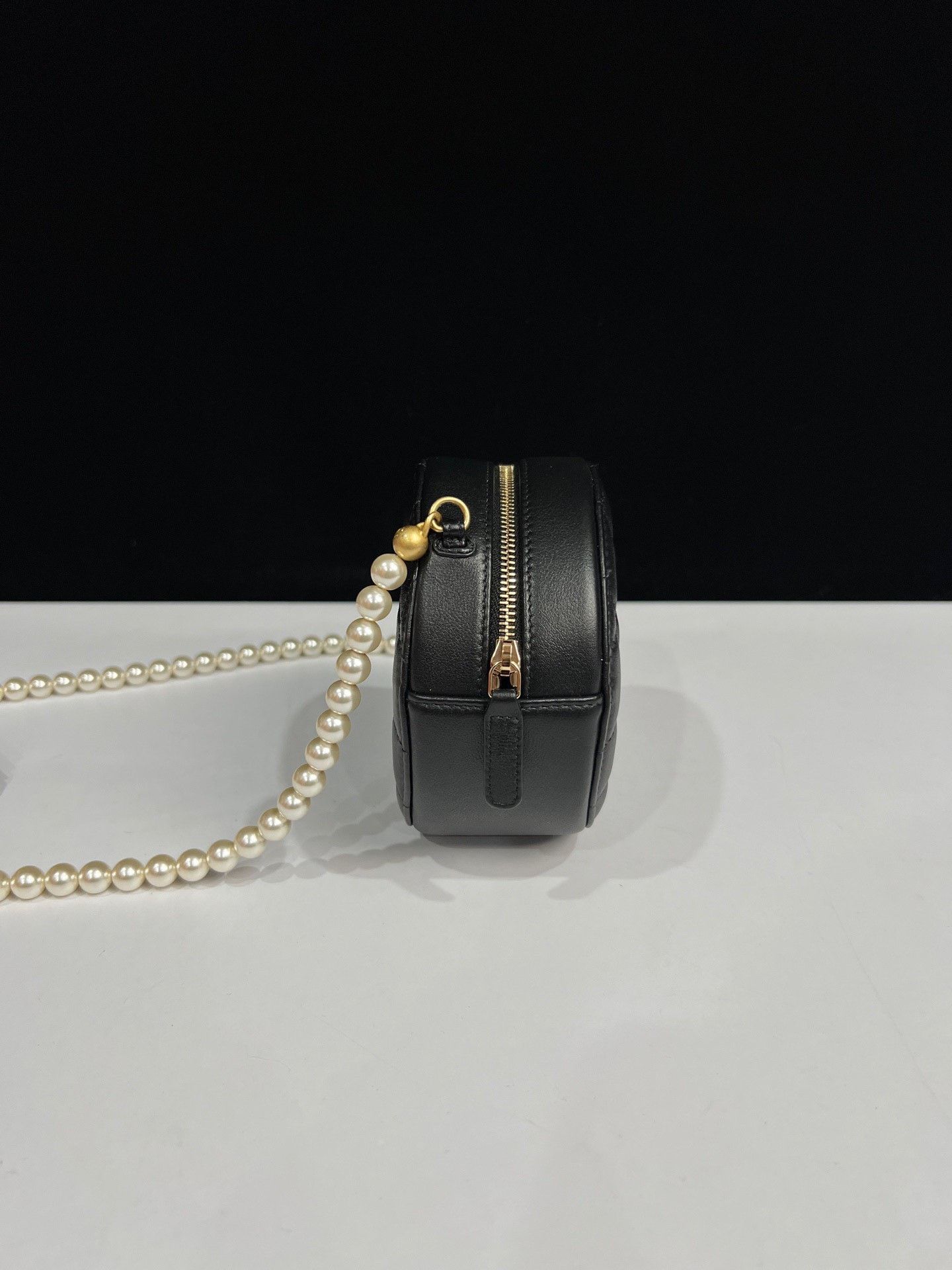 Chanel Pre-loved Bag Very good condition Size ONE SIZE - 4 Thumbnail