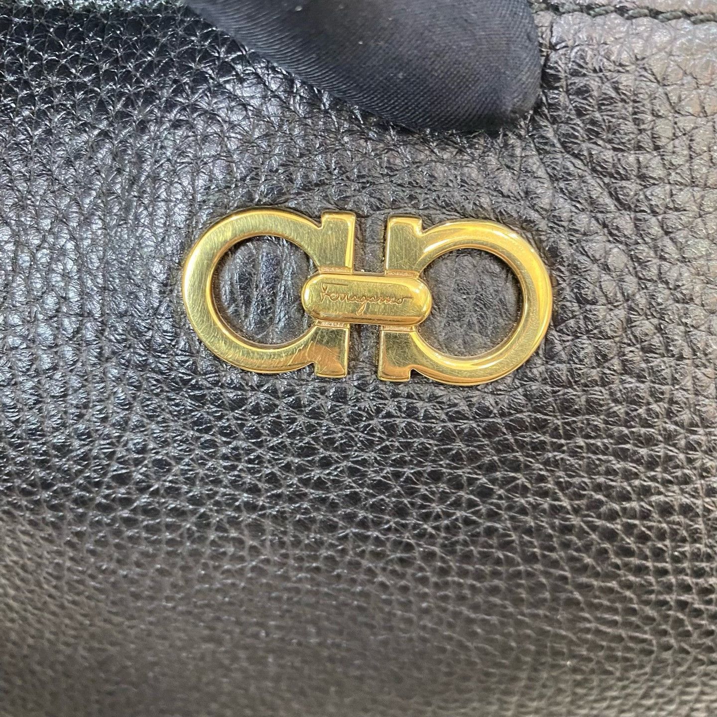 Salvatore Ferragamo Pre-loved Bag Very good condition Size ONE SIZE - 8 Thumbnail